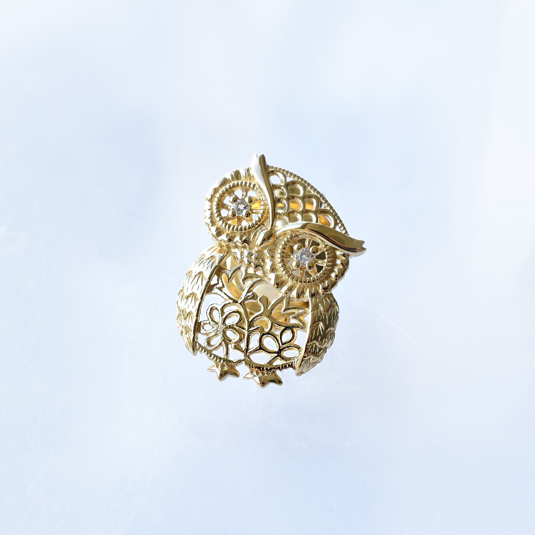 ホワイトトパーズ シルバーブローチ(11月誕生石)《25V03608》