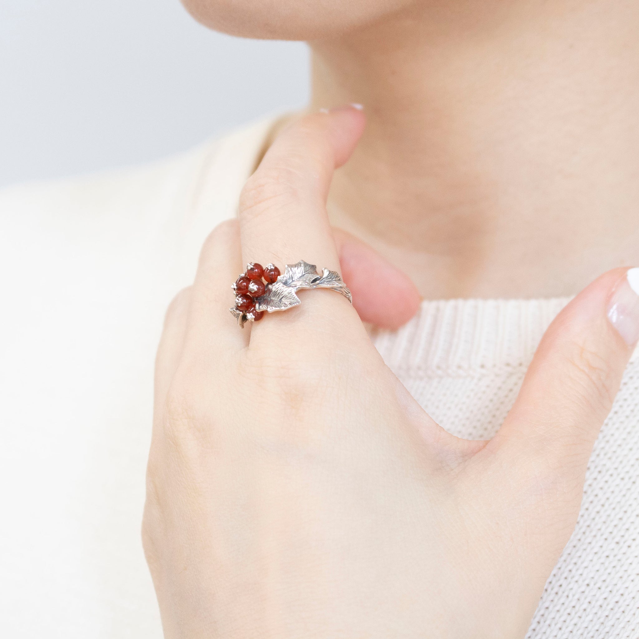カーネリアン シルバーリング(木の実モチーフ)《25V03805》