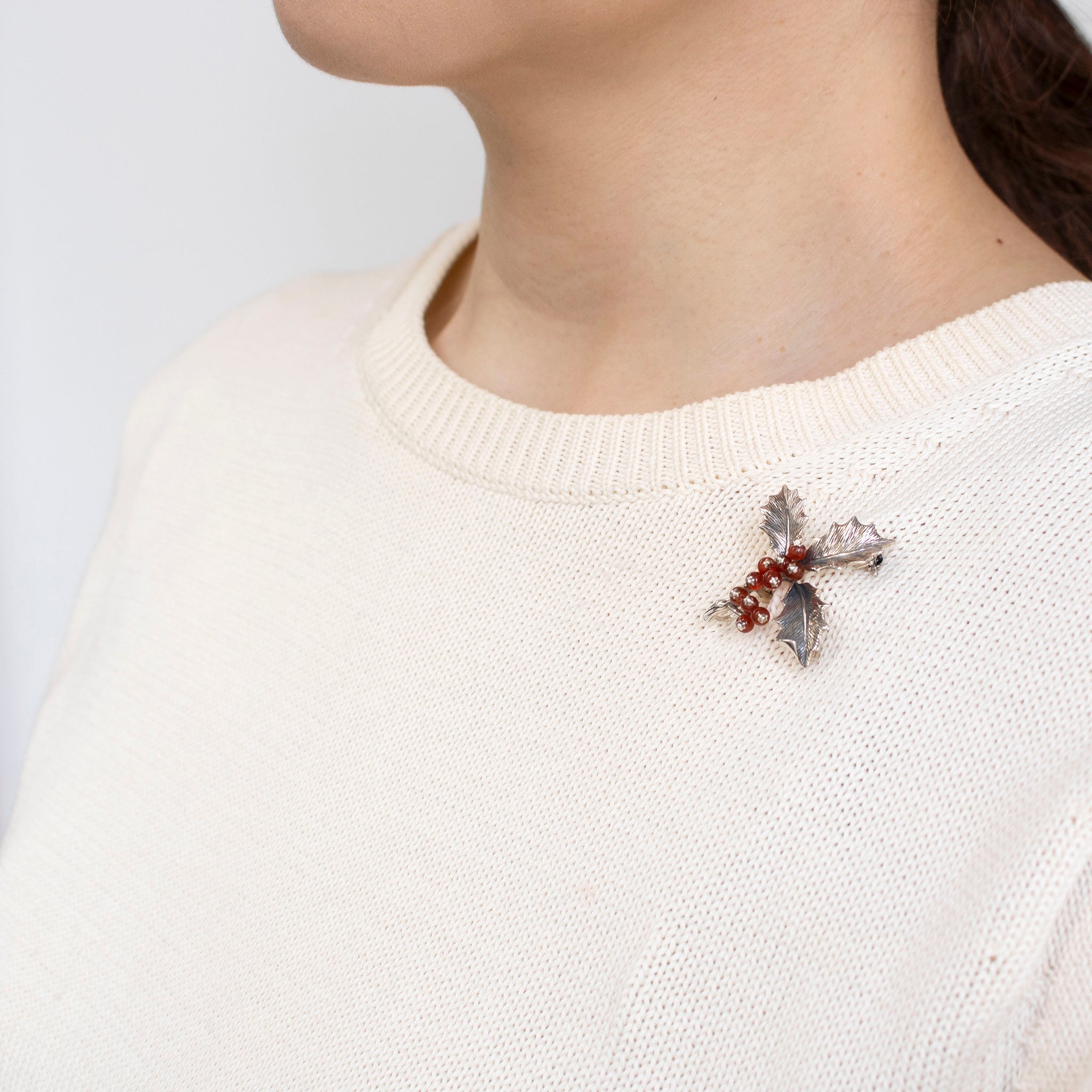 カーネリアン シルバーブローチ兼ペンダントトップ(木の実モチーフ)《25V03806》