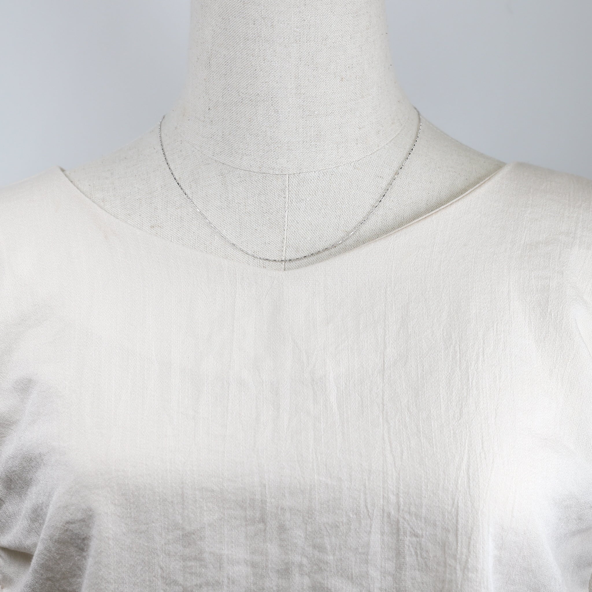 プラチナチェーンネックレス(ショート＆ロング/幅0.8mm/45cm/フリーアジャスター/「楽わ」付き)《25V04007》