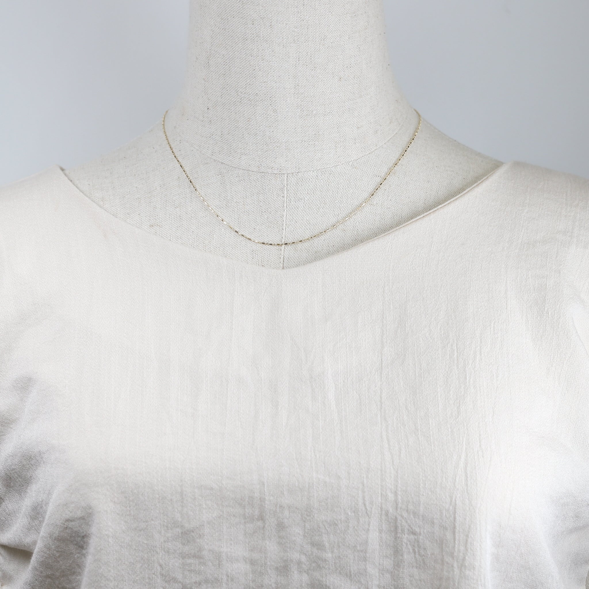 K18ネックレス(ショート＆ロング/幅0.8mm/45cm/フリーアジャスター/「楽わ」付き)《25V04008》