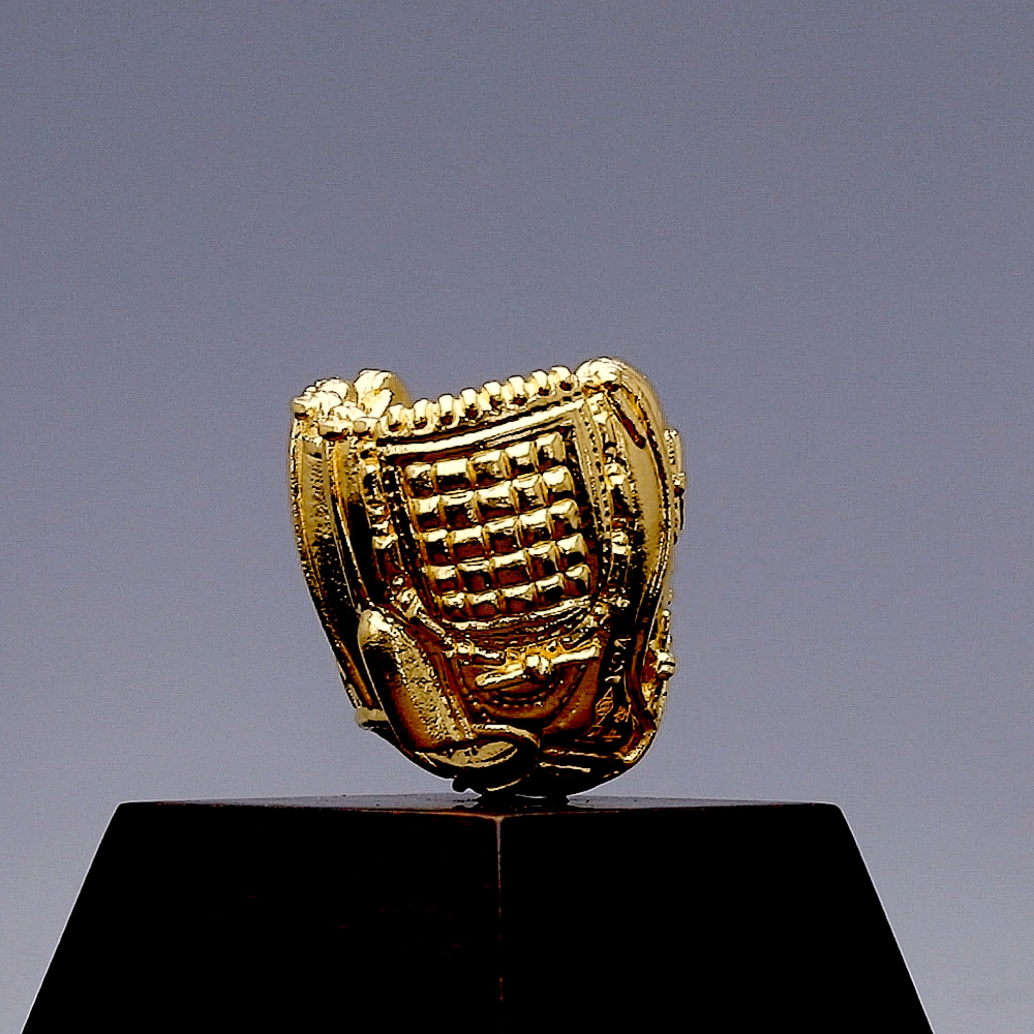 K24金製品(純金/野球グローブ/7g)《25V04101》
