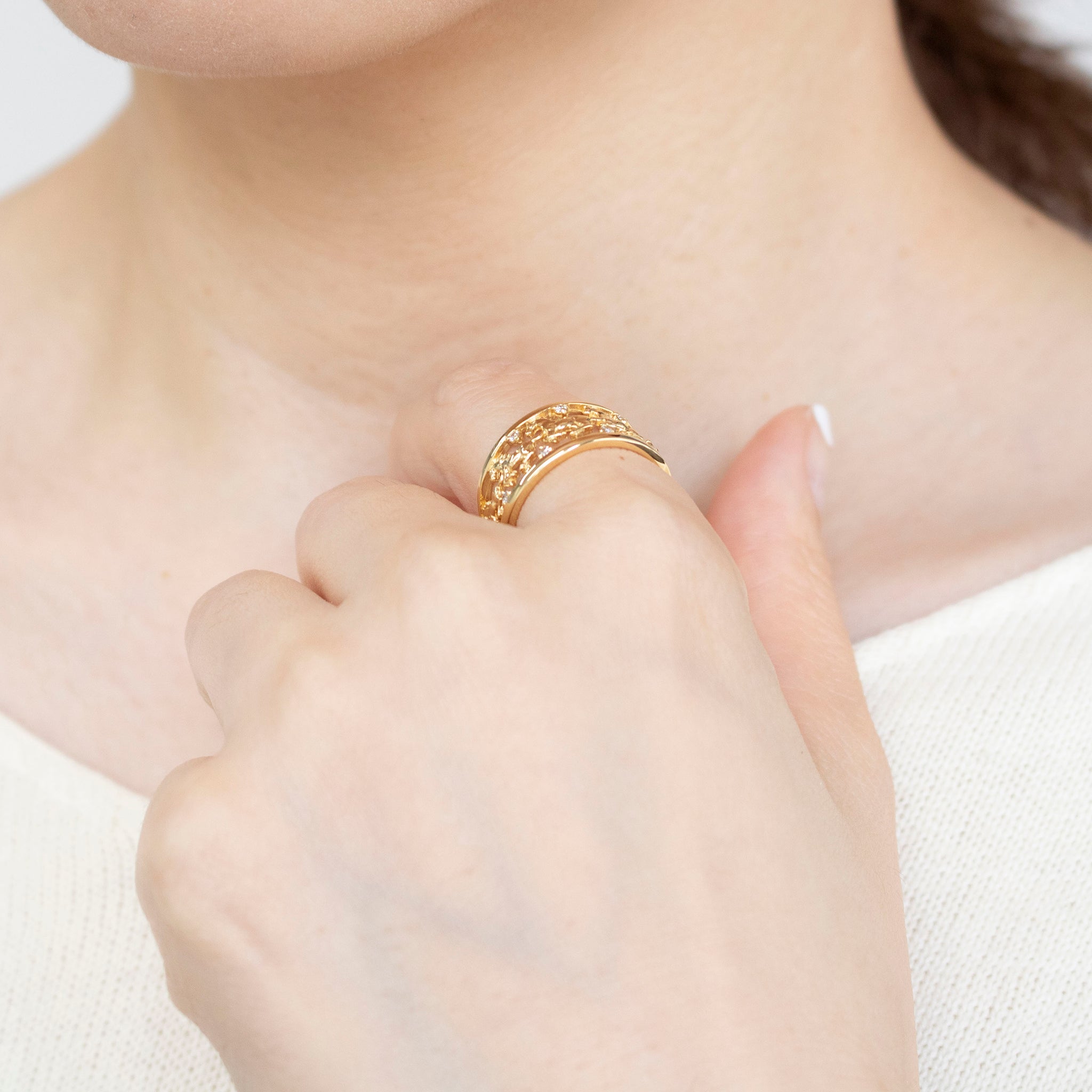 ダイヤモンド K18リング(馬モチーフ/馬九行久/うまくいく)《25V04201》