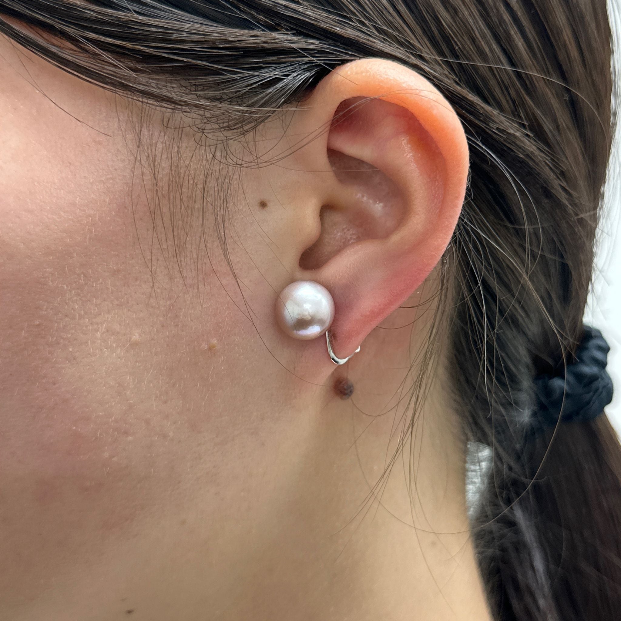 パール シルバーイヤリング(淡水真珠/ピンクパープル系/フラワーモチーフ/6月誕生石)《26A00203》