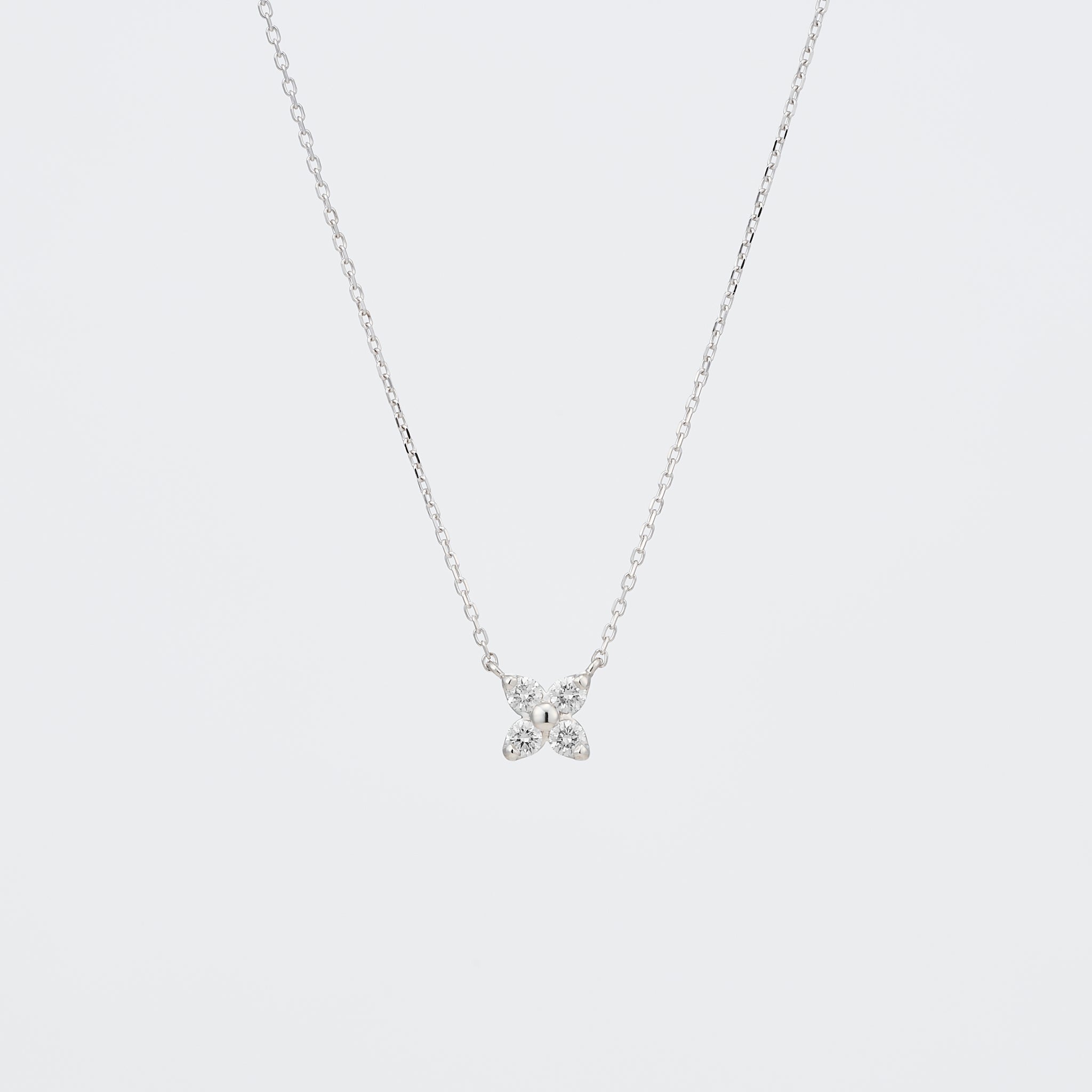 ダイヤモンド プラチナネックレス(クローバーモチーフ/4月誕生石)《26A00303》