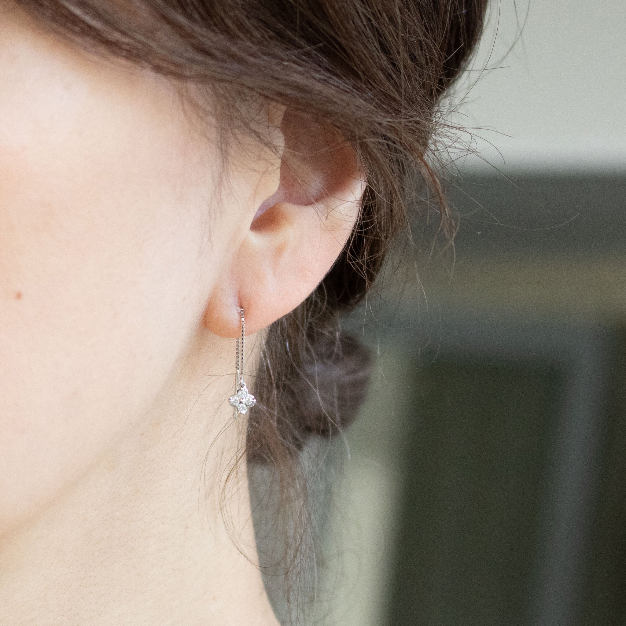 ダイヤモンド プラチナピアス(クローバーモチーフ/4月誕生石)《26A00311》