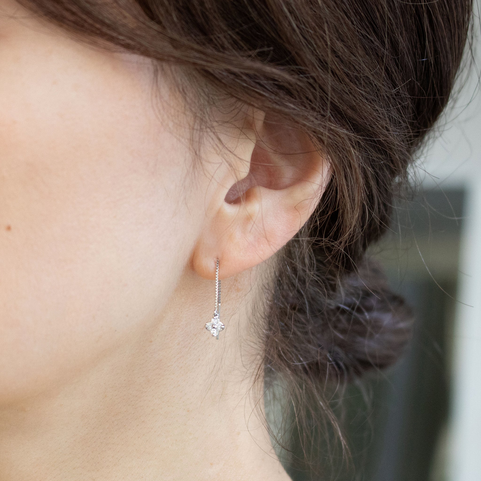 ダイヤモンド プラチナピアス(クローバーモチーフ/4月誕生石)《26A00311》