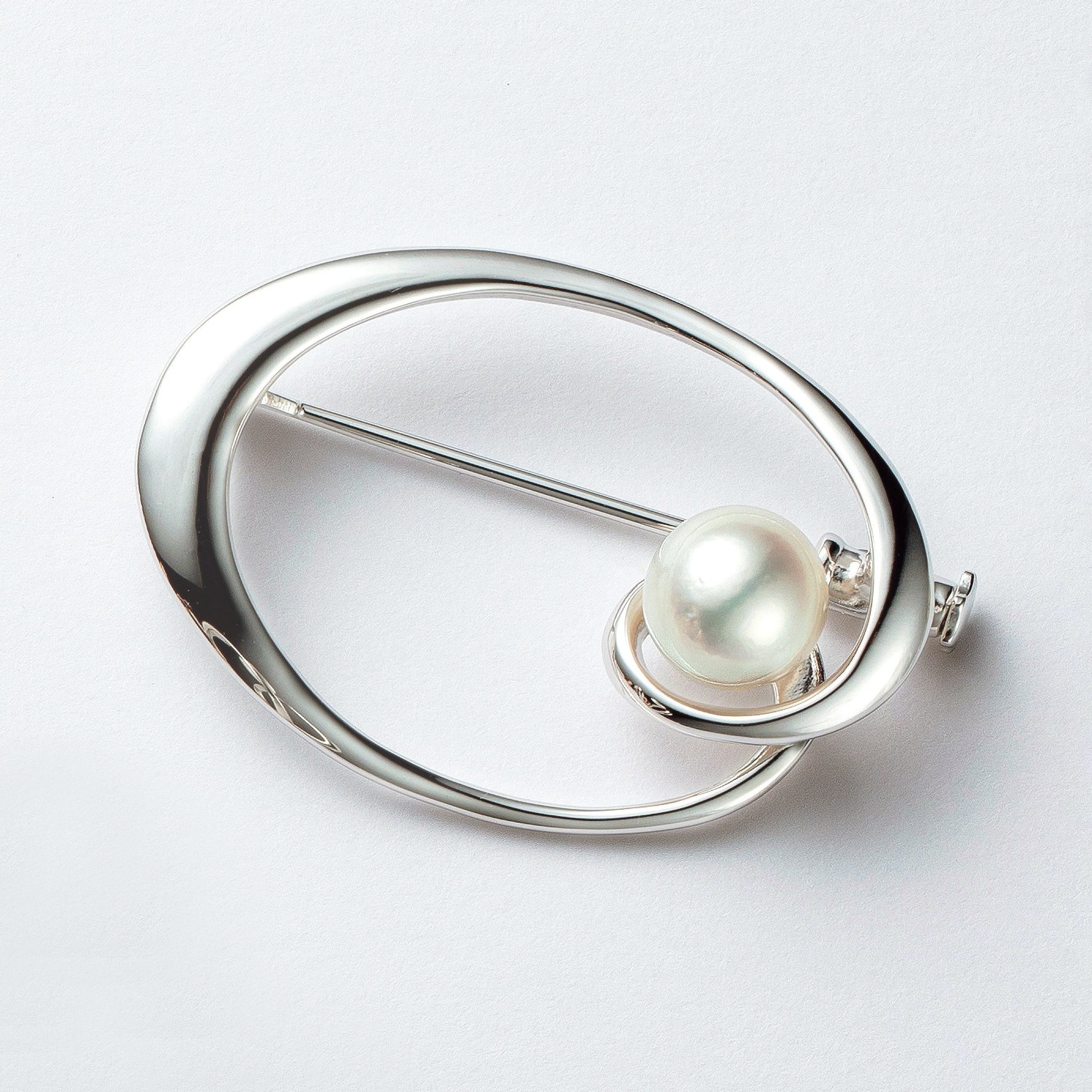 パール シルバーブローチ(アコヤ真珠/6月誕生石)《26A00408》