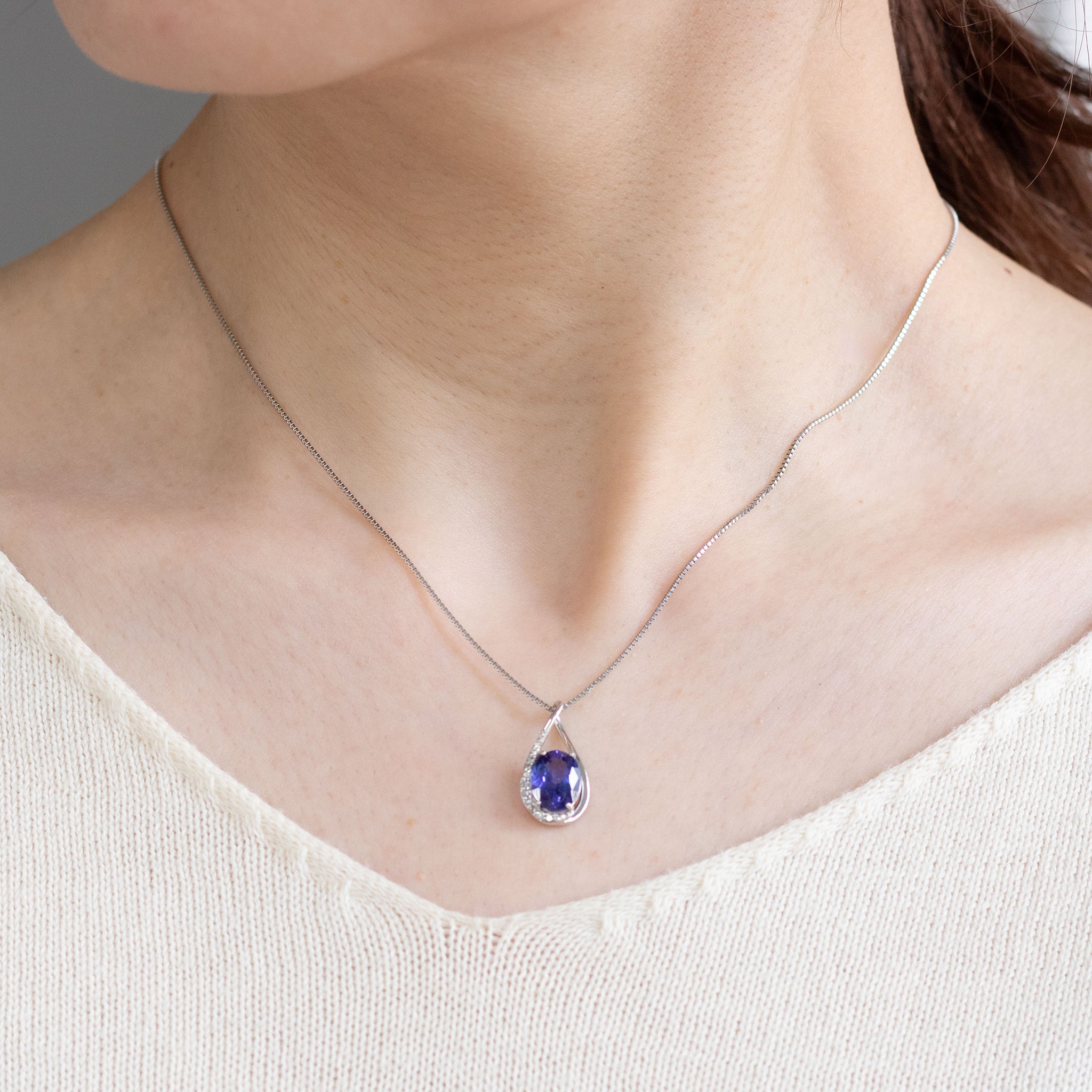 タンザナイト/ダイヤモンド プラチナネックレス(1.80カラット/12月誕生石)《26A00601》