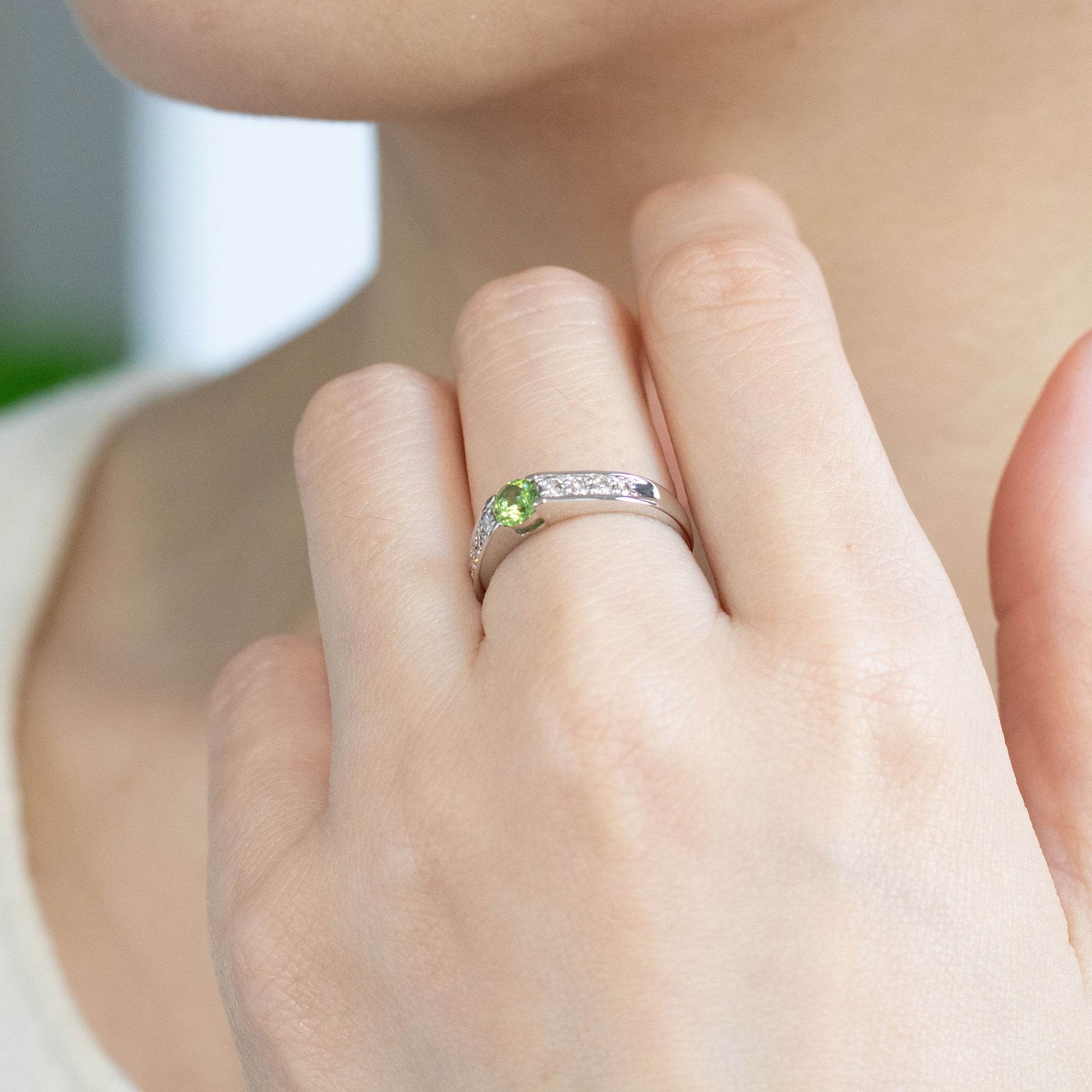 デマントイドガーネット/ダイヤモンド プラチナリング(1月誕生石/鑑別書付)《26A00703》