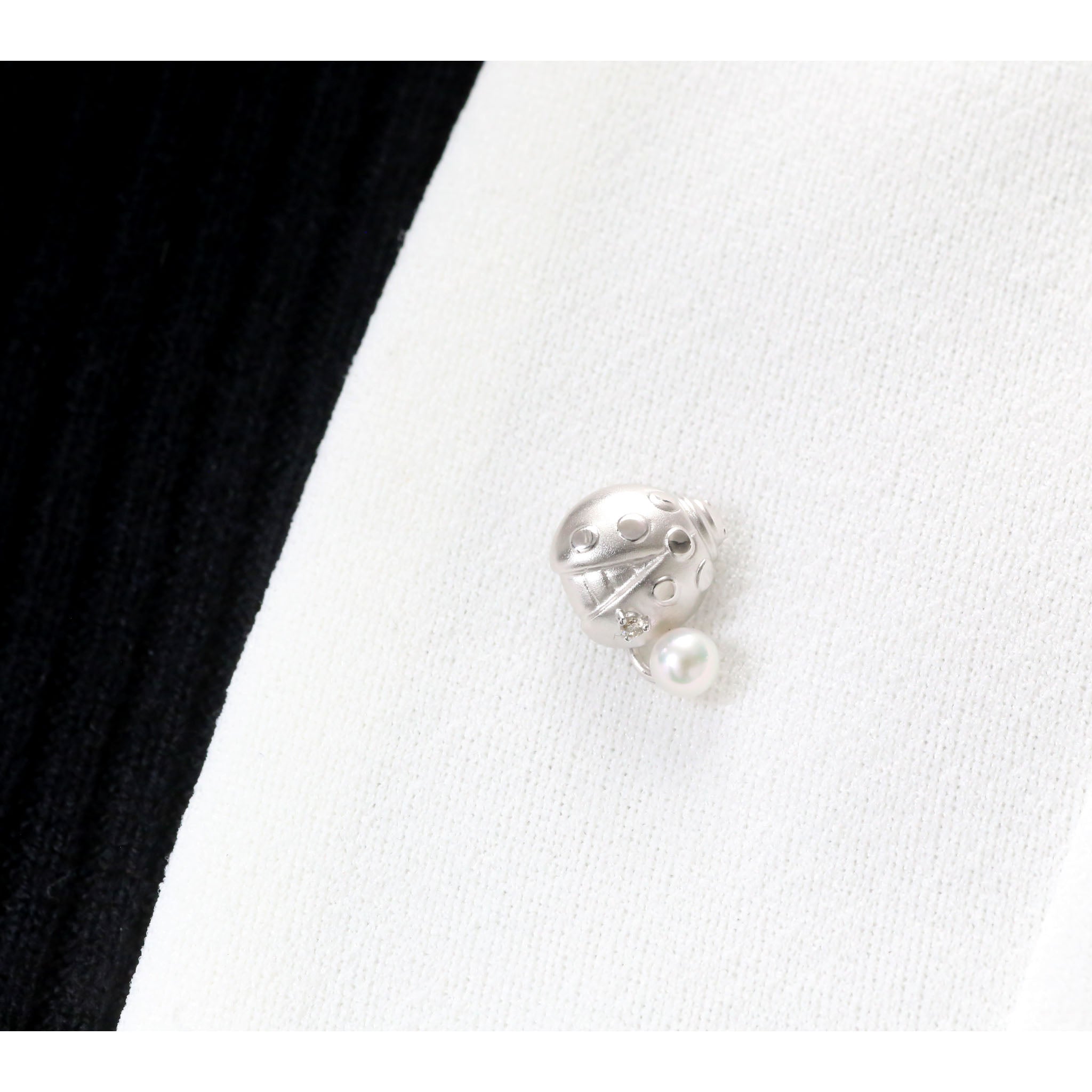 パール シルバーブローチ(アコヤ真珠/テントウムシモチーフ/6月誕生石)《26A01003》