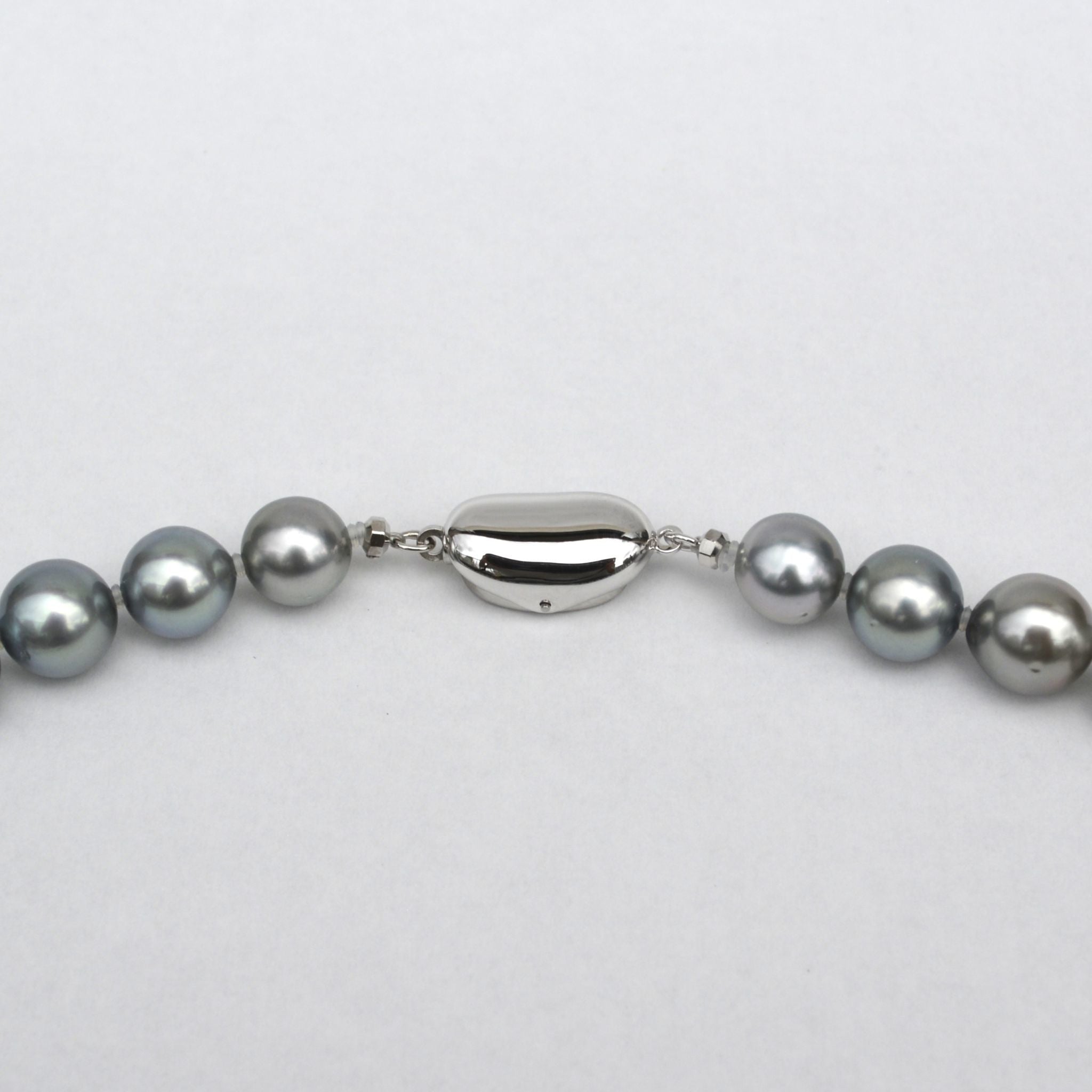 【限定5点】パール ネックレス(黒蝶真珠/8～10mm/グレー系/6月誕生石/真珠鑑別鑑定書付)《26A01106》