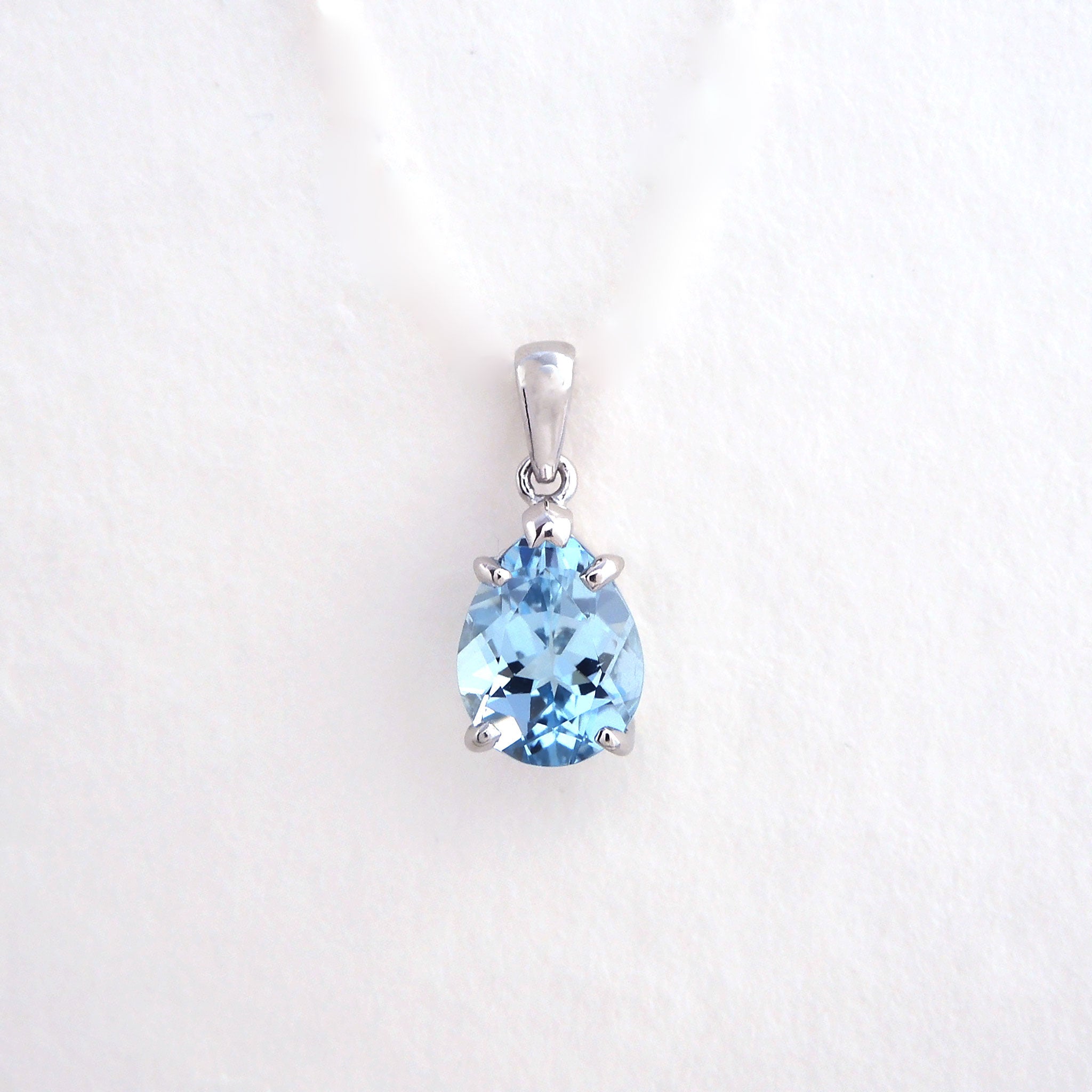 アクアマリン プラチナペンダントトップ(1.1カラット/ペアシェイプ/3月誕生石)《26A01204》