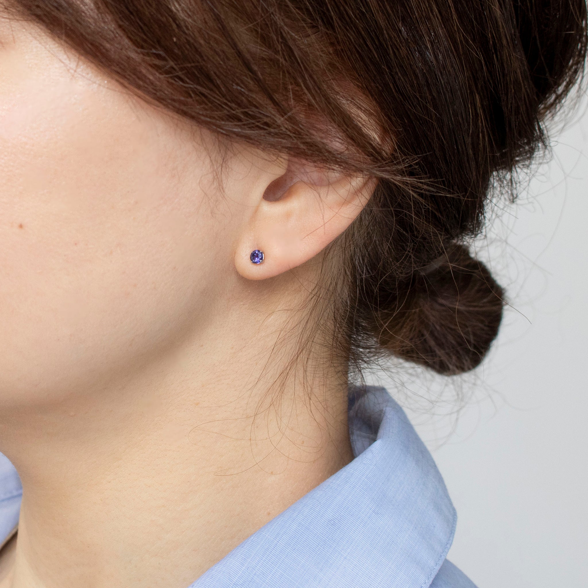 アイオライト プラチナピアス(3月誕生石)《26A01207》