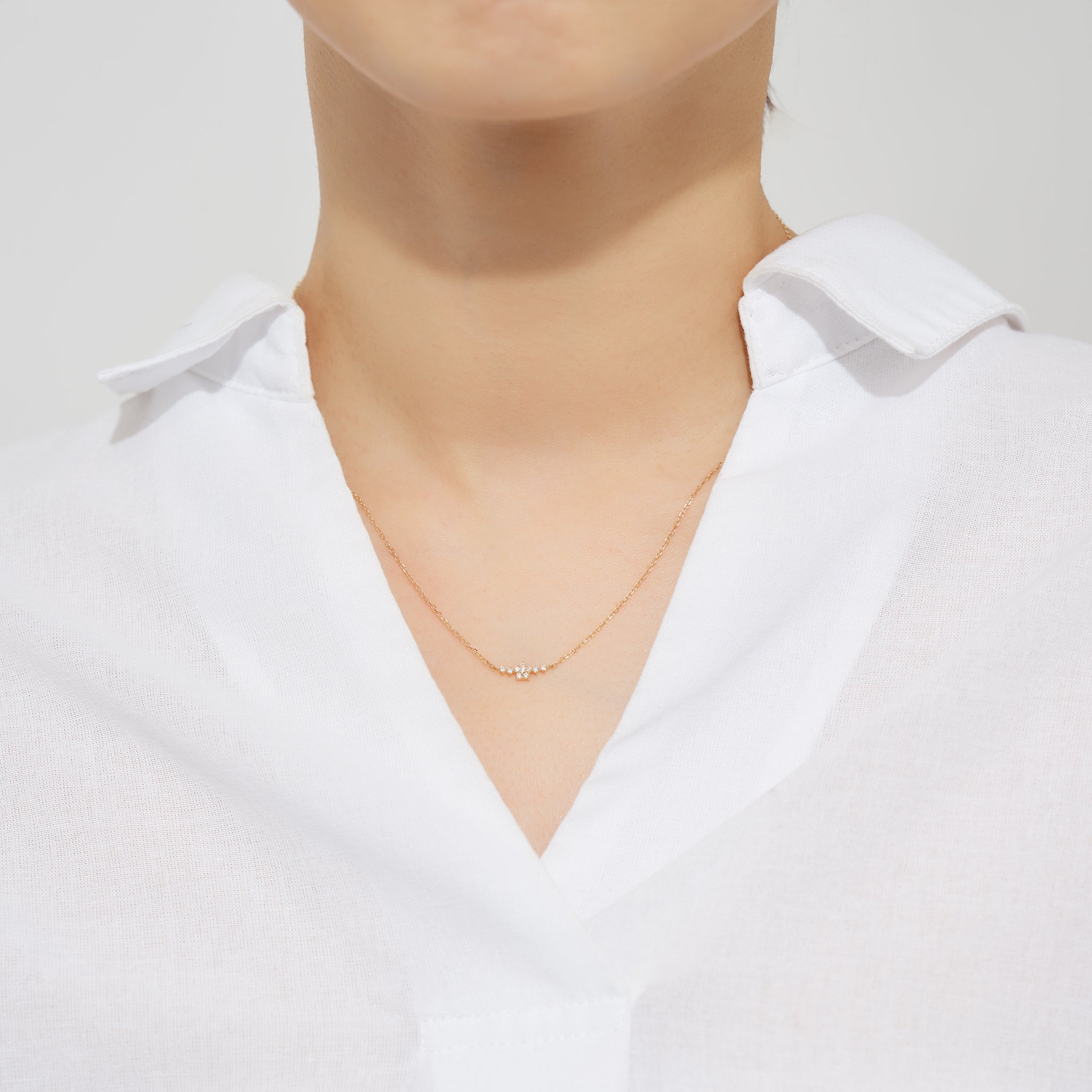 ダイヤモンド K10ネックレス(フラワーモチーフ/4月誕生石)《26A01302》