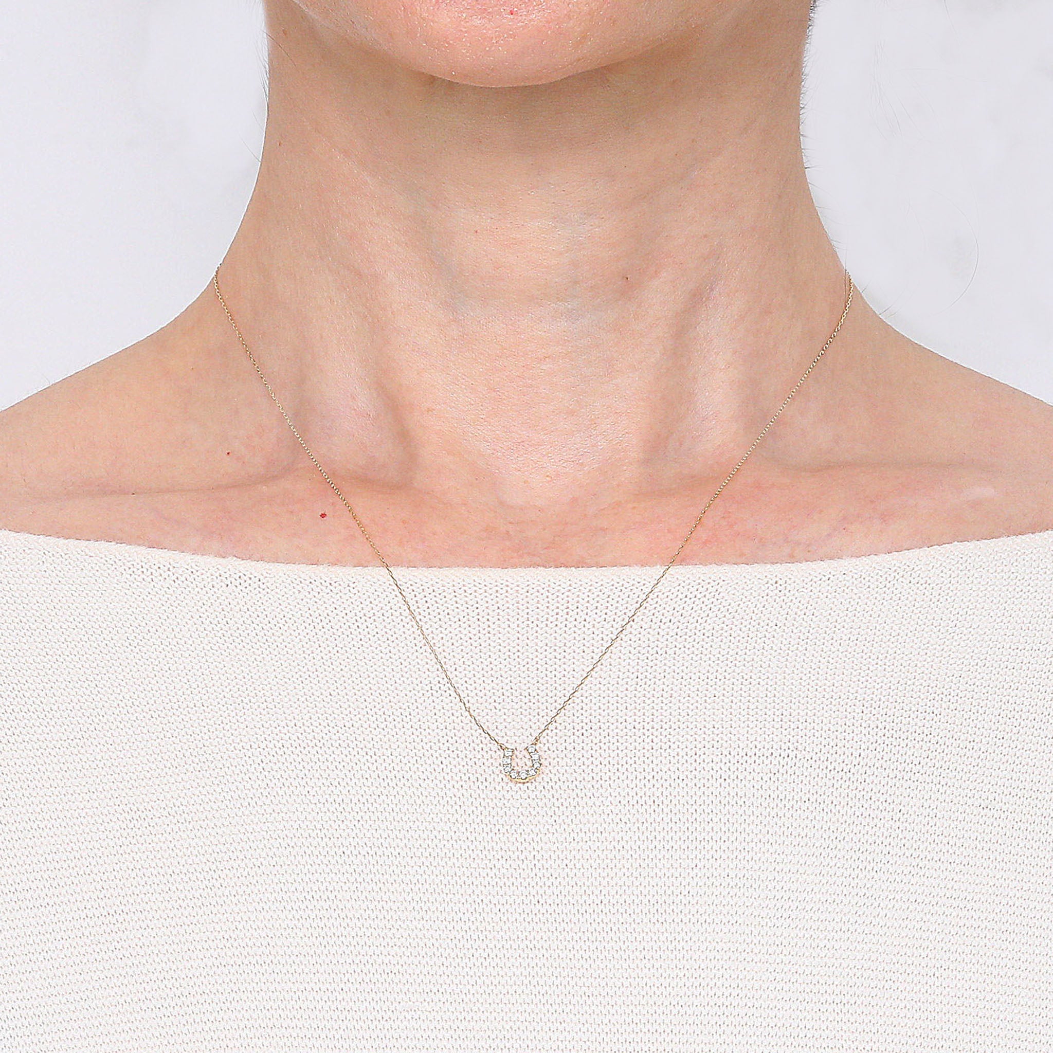 ダイヤモンド K10ネックレス(馬蹄モチーフ/4月誕生石)《26A01305》