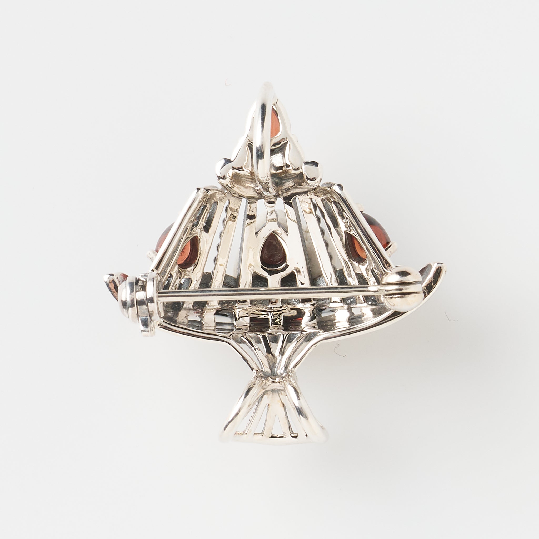 ガーネット シルバーブローチ兼ペンダントトップ(ケーキモチーフ/1月誕生石)《26A01404》