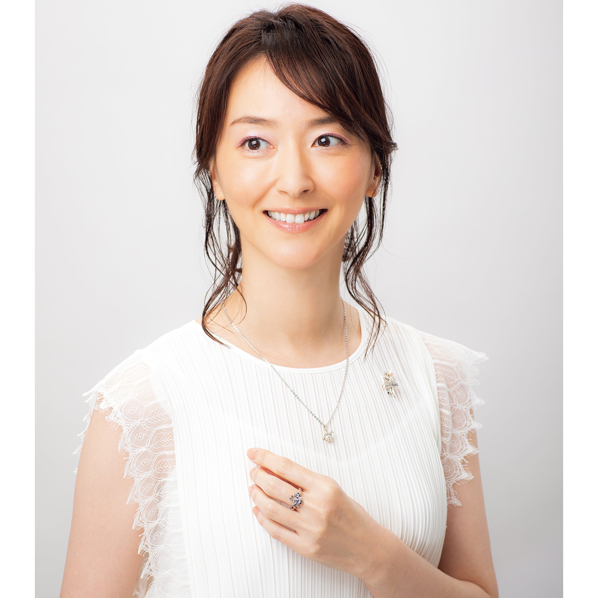 ホワイトトパーズ/ラブラドライト シルバーリング(リボンモチーフ)《26A01407》