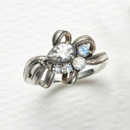 ホワイトトパーズ/ラブラドライト シルバーリング(リボンモチーフ)《26A01407》