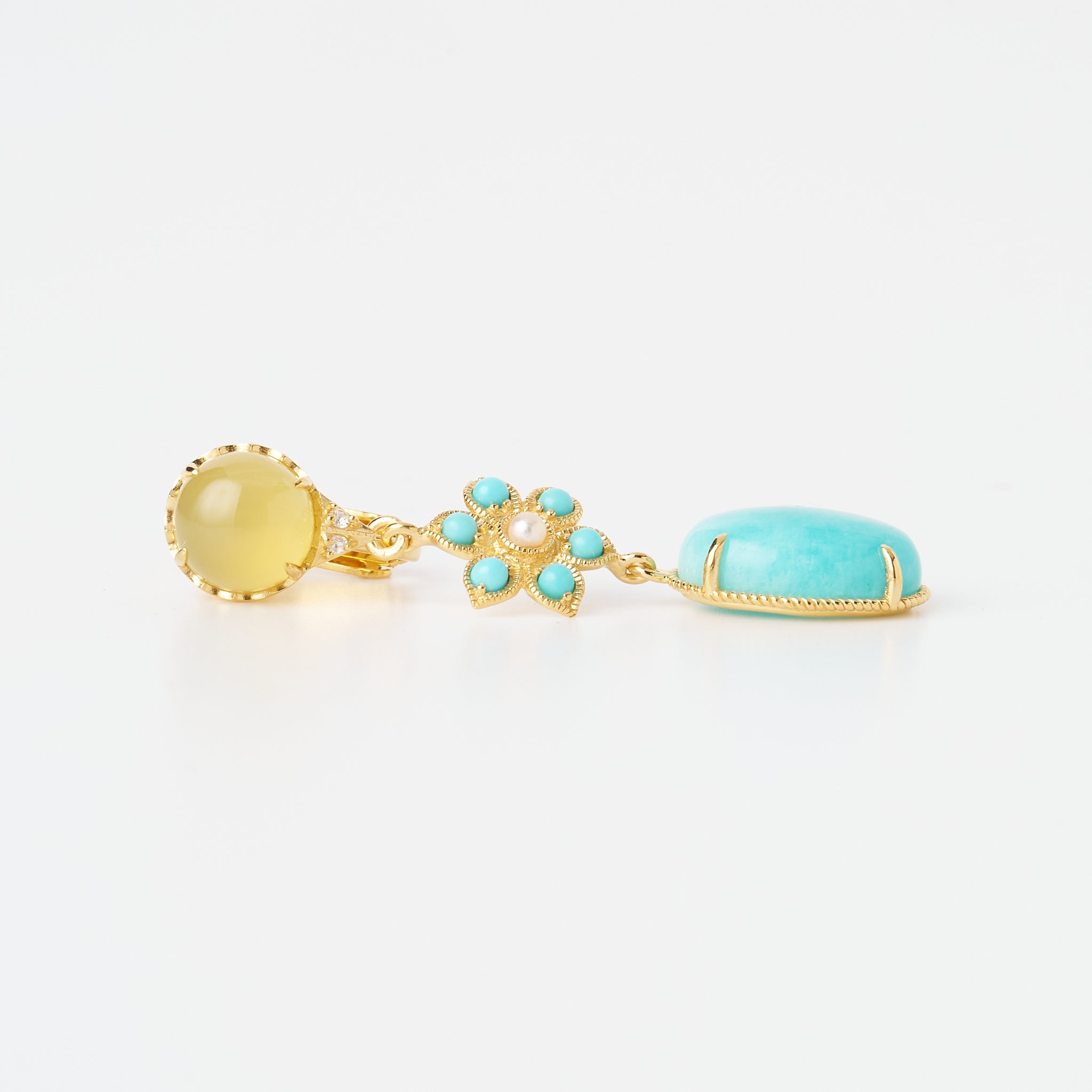 アマゾナイト/イエローカルセドニー シルバーイヤリング(フラワーモチーフ)《26A01411》