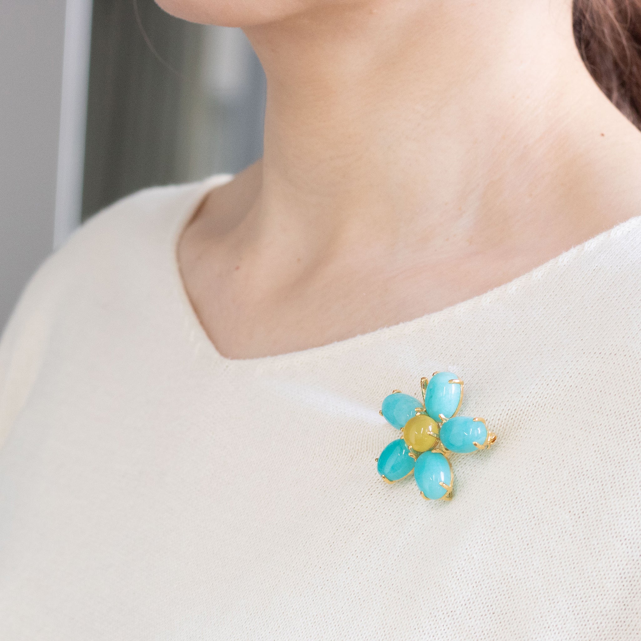 アマゾナイト/イエローカルセドニー シルバーブローチ兼ペンダントトップ(フラワーモチーフ)《26A01412》