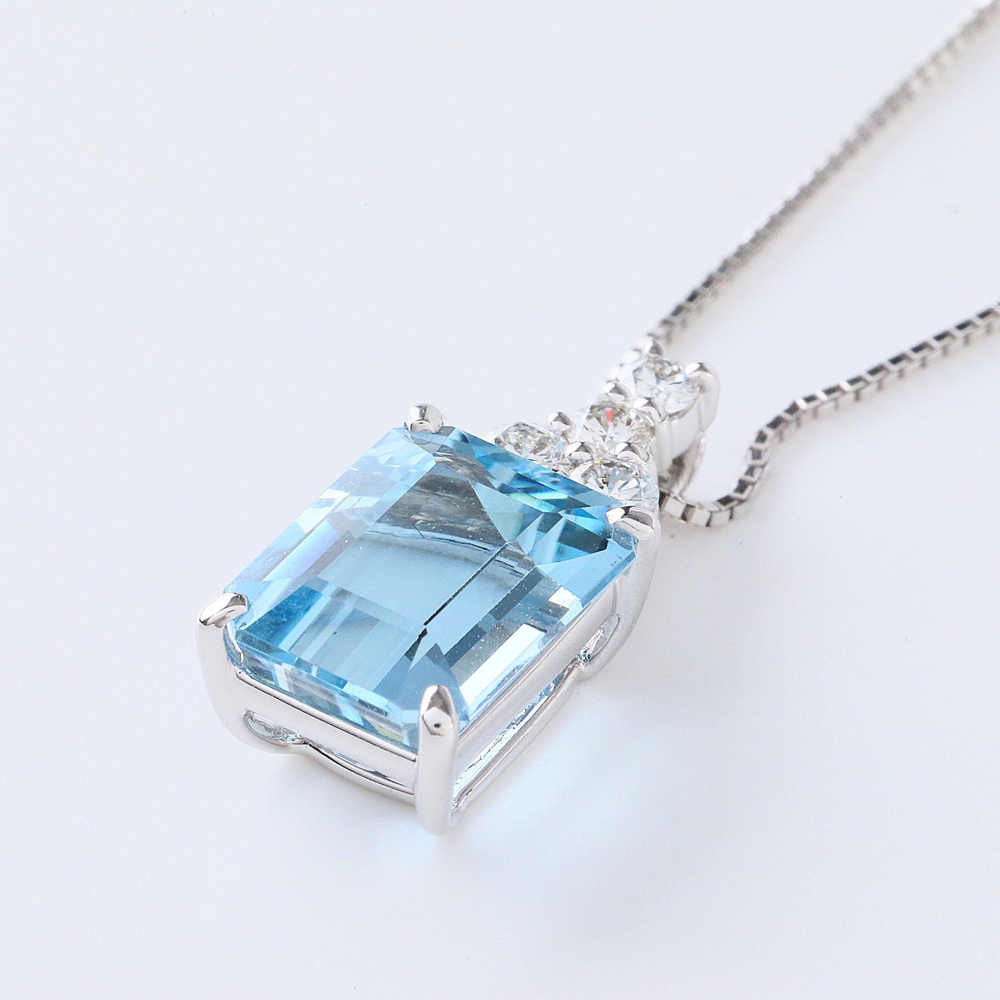 【限定1点】アクアマリン/ダイヤモンド プラチナネックレス(2.89カラット/ステップカット/3月誕生石)《26A01601》