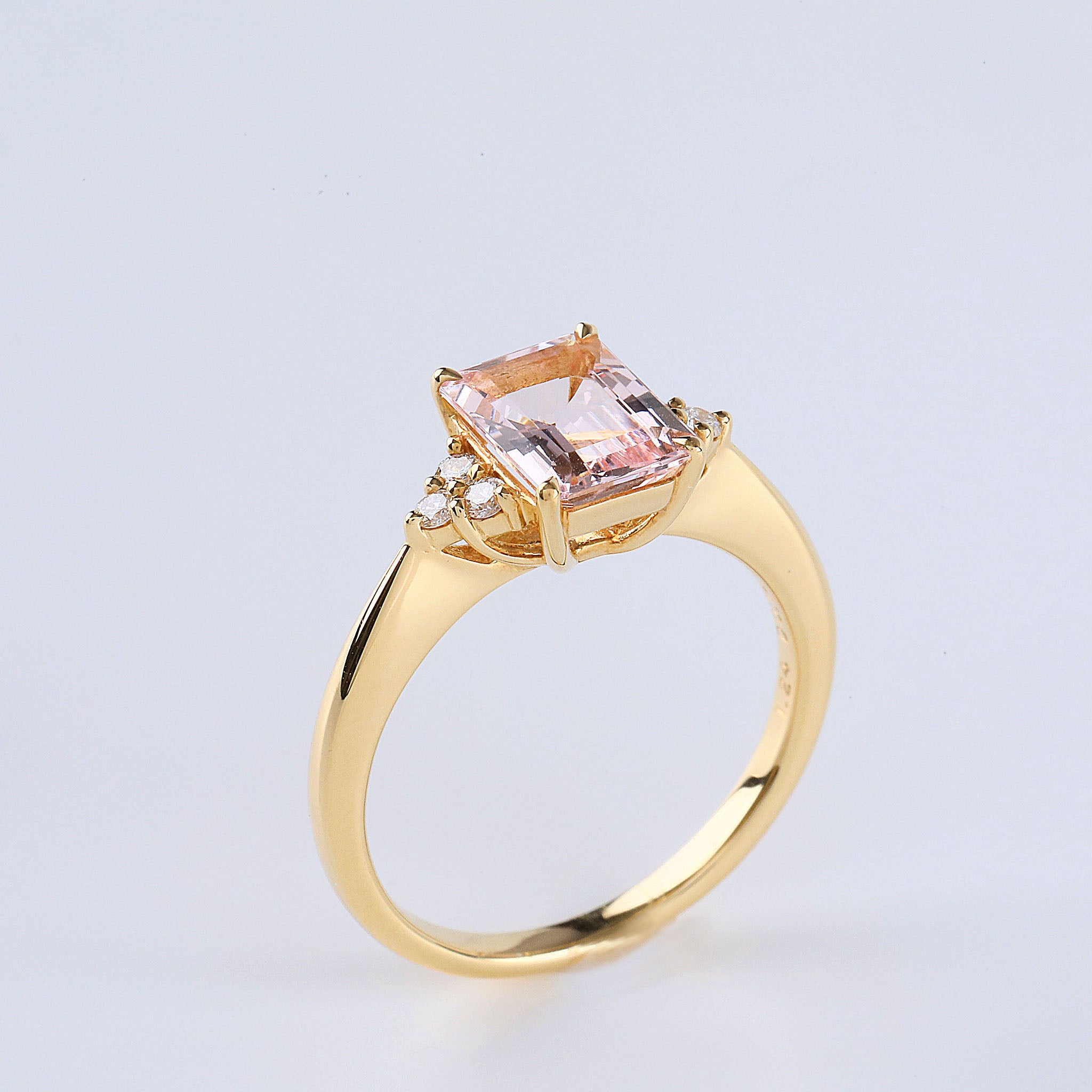 【限定3点】モルガナイト/ダイヤモンド K18リング(1.0カラット/ステップカット/4月誕生石)《26A01604》