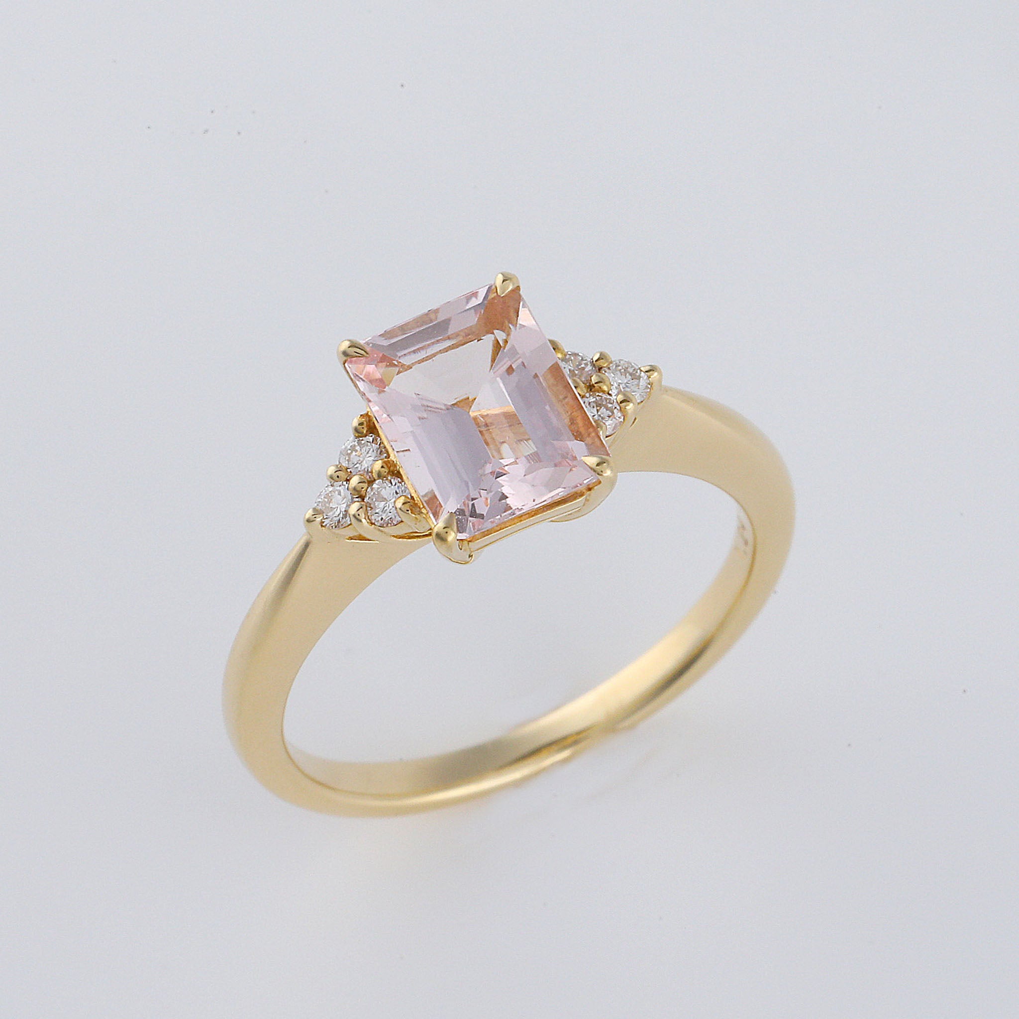 【限定3点】モルガナイト/ダイヤモンド K18リング(1.0カラット/ステップカット/4月誕生石)《26A01604》