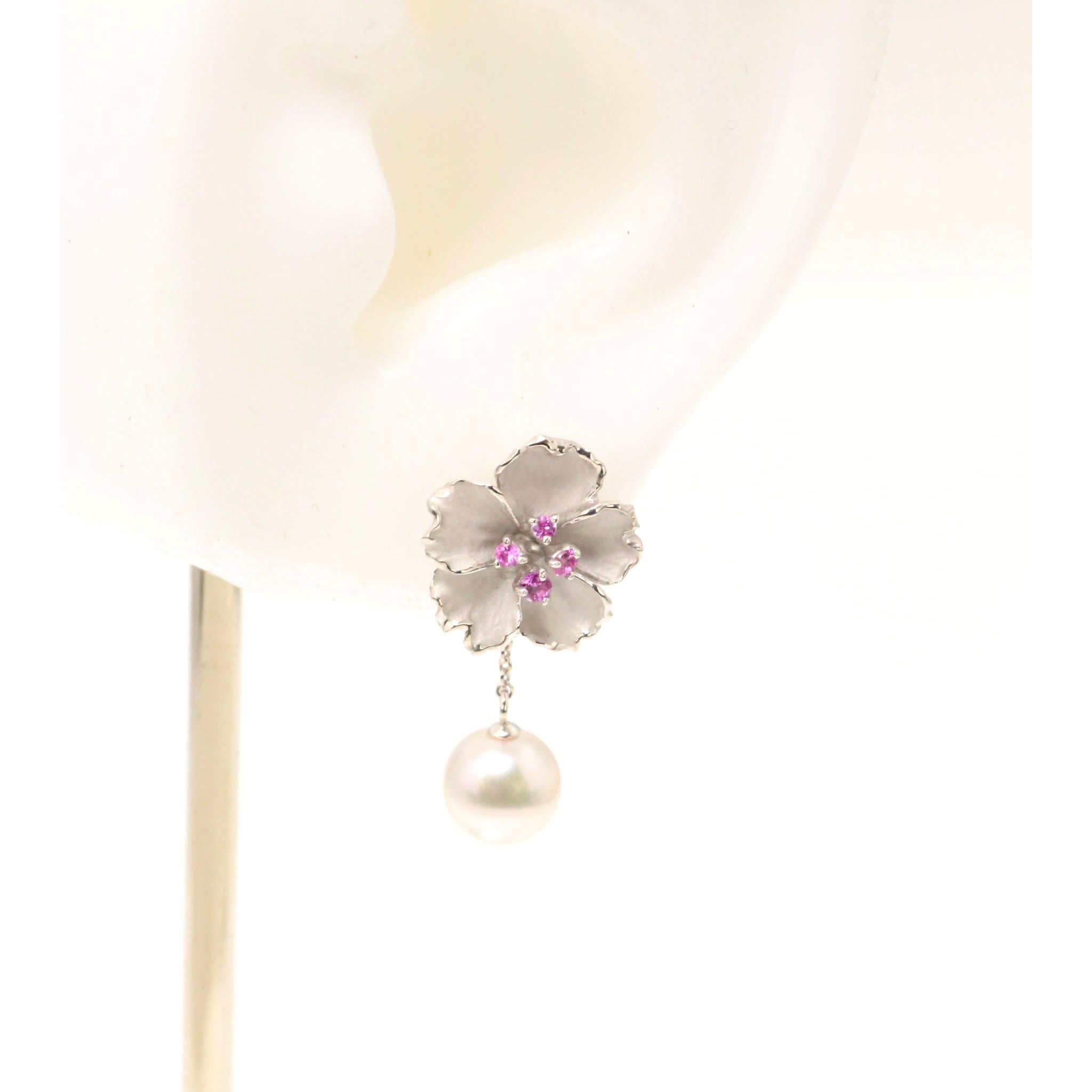 パール/ピンクサファイア プラチナピアス(アコヤ真珠/桜モチーフ/9月誕生石)《26A01701》