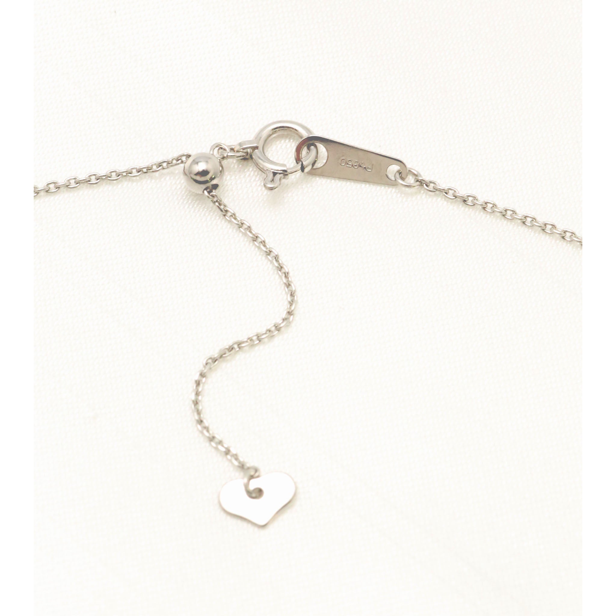 ピンクサファイア プラチナネックレス(桜モチーフ/9月誕生石)《26A01703》