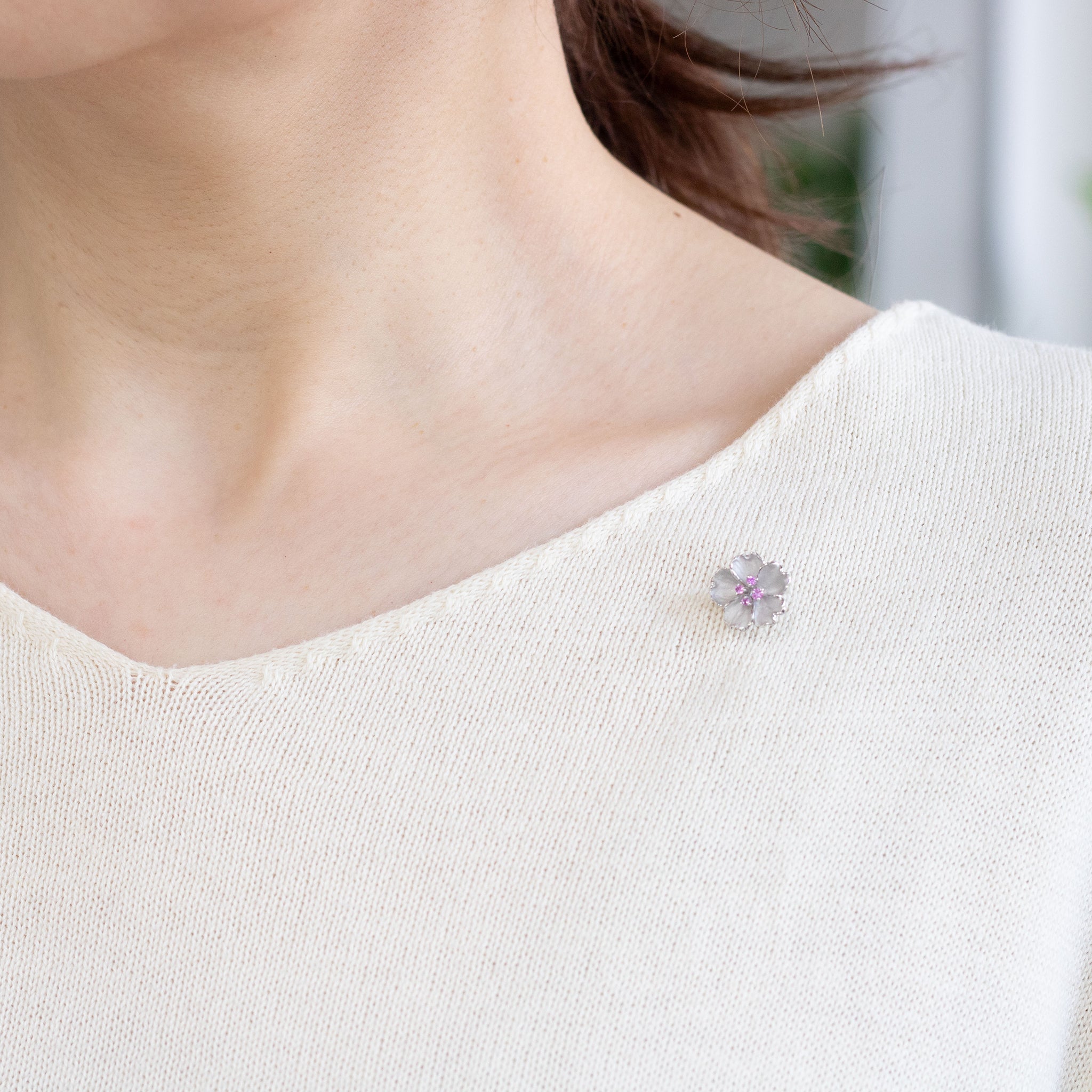 ピンクサファイア プラチナブローチ(桜モチーフ/9月誕生石)《26A01704》