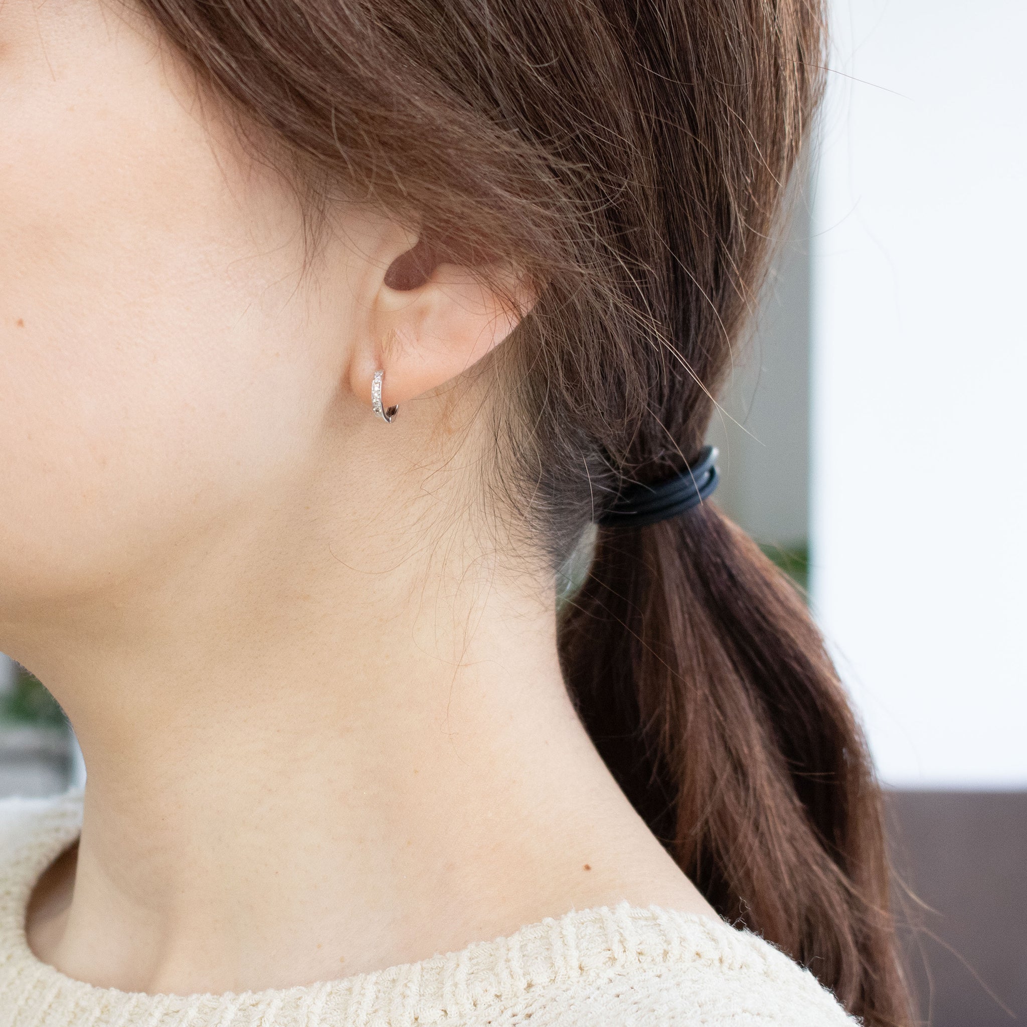 ダイヤモンド プラチナピアス(フープ/4月誕生石)《26A01809》