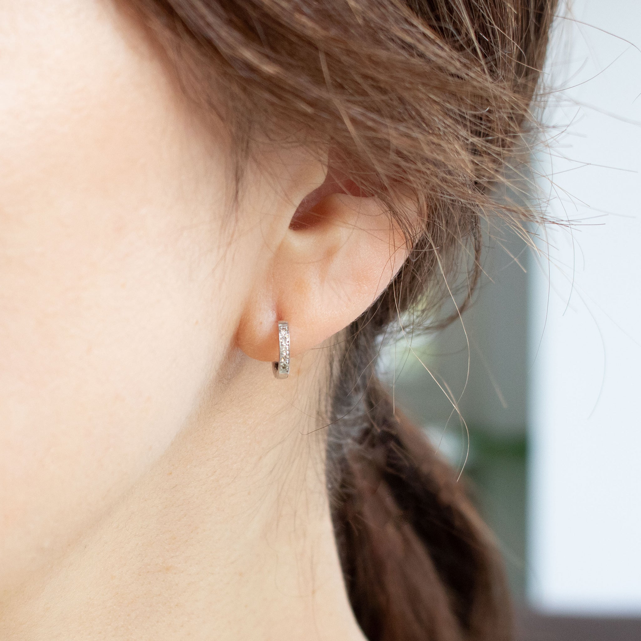 ダイヤモンド プラチナピアス(フープ/4月誕生石)《26A01809》