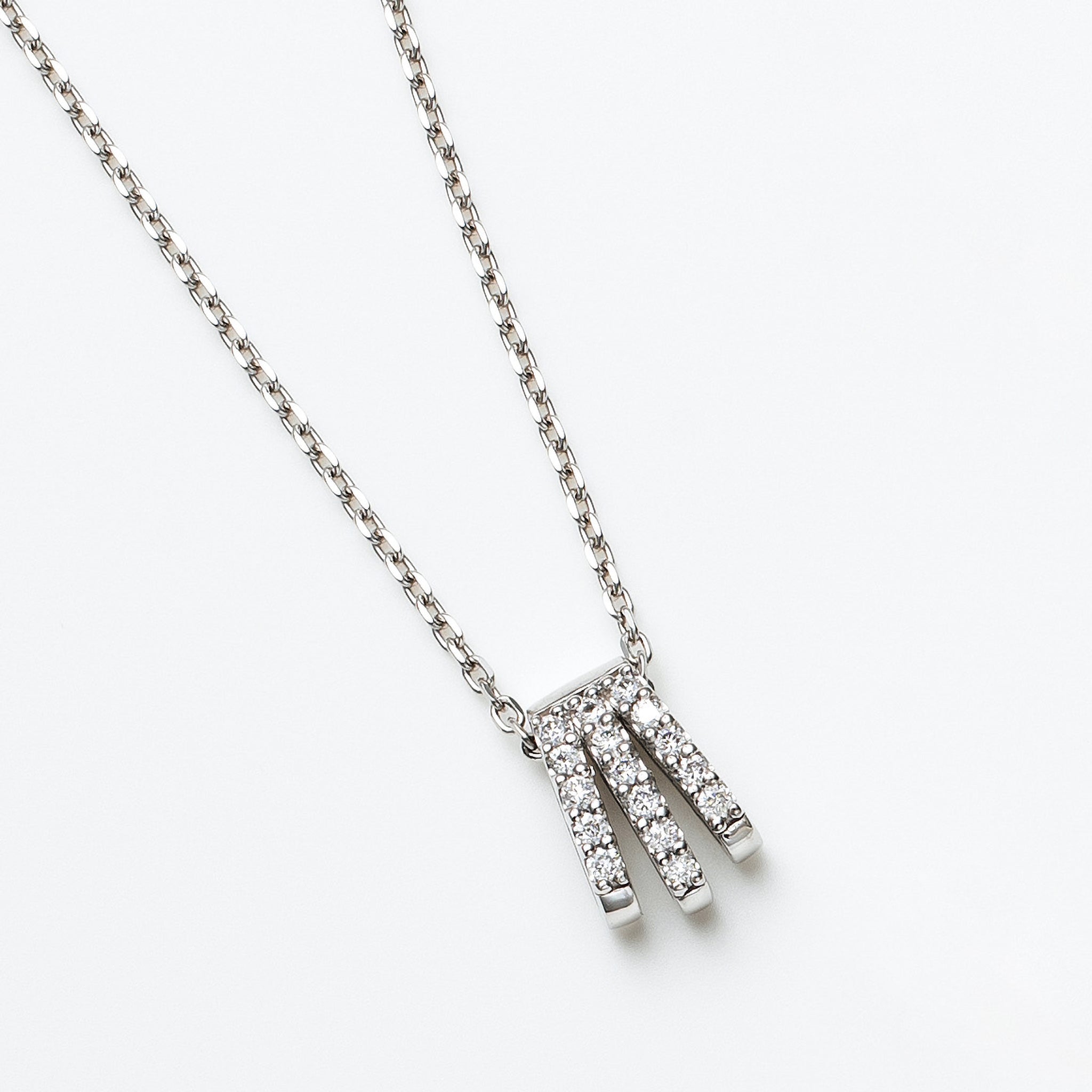 ダイヤモンド プラチナネックレス(4月誕生石)《26A02405》