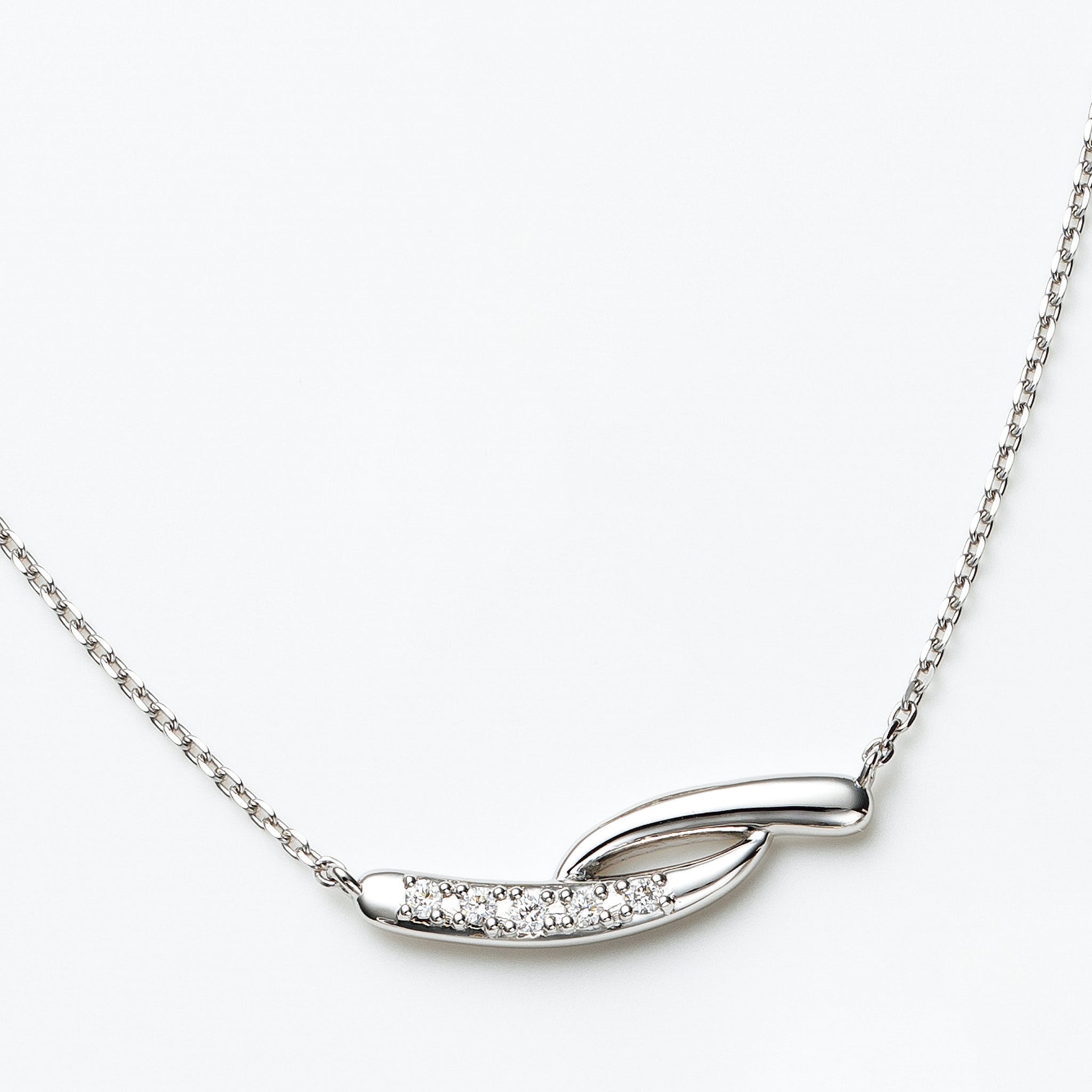 ダイヤモンド プラチナネックレス(4月誕生石）《26A02409》