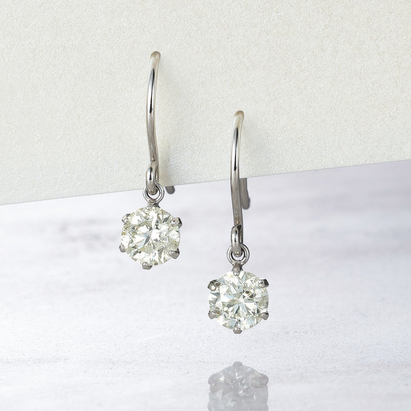 ダイヤモンド プラチナピアス(計0.4カラット/4月誕生石)《26A02802