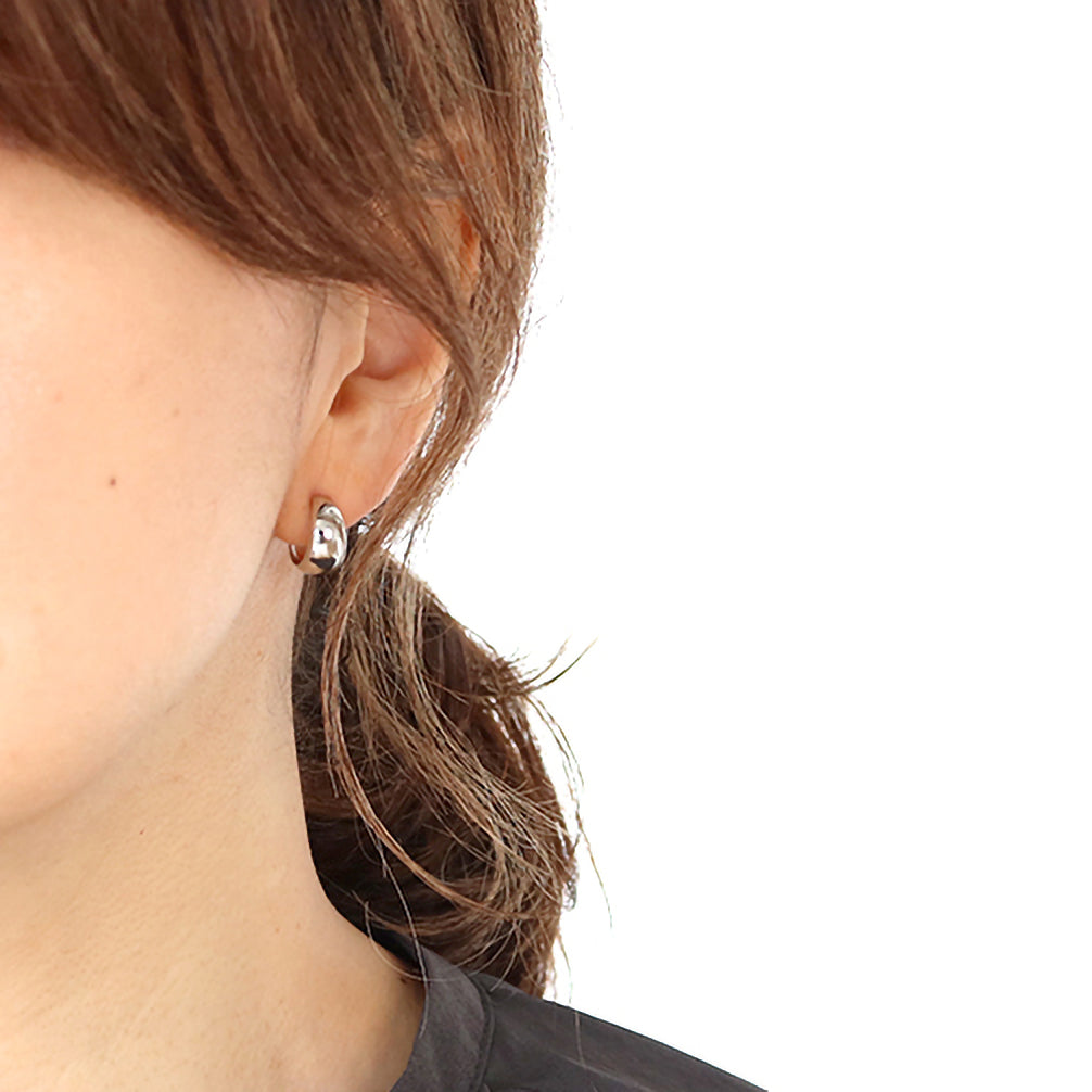 プラチナピアス(月甲丸形/フープ)《26A02903》