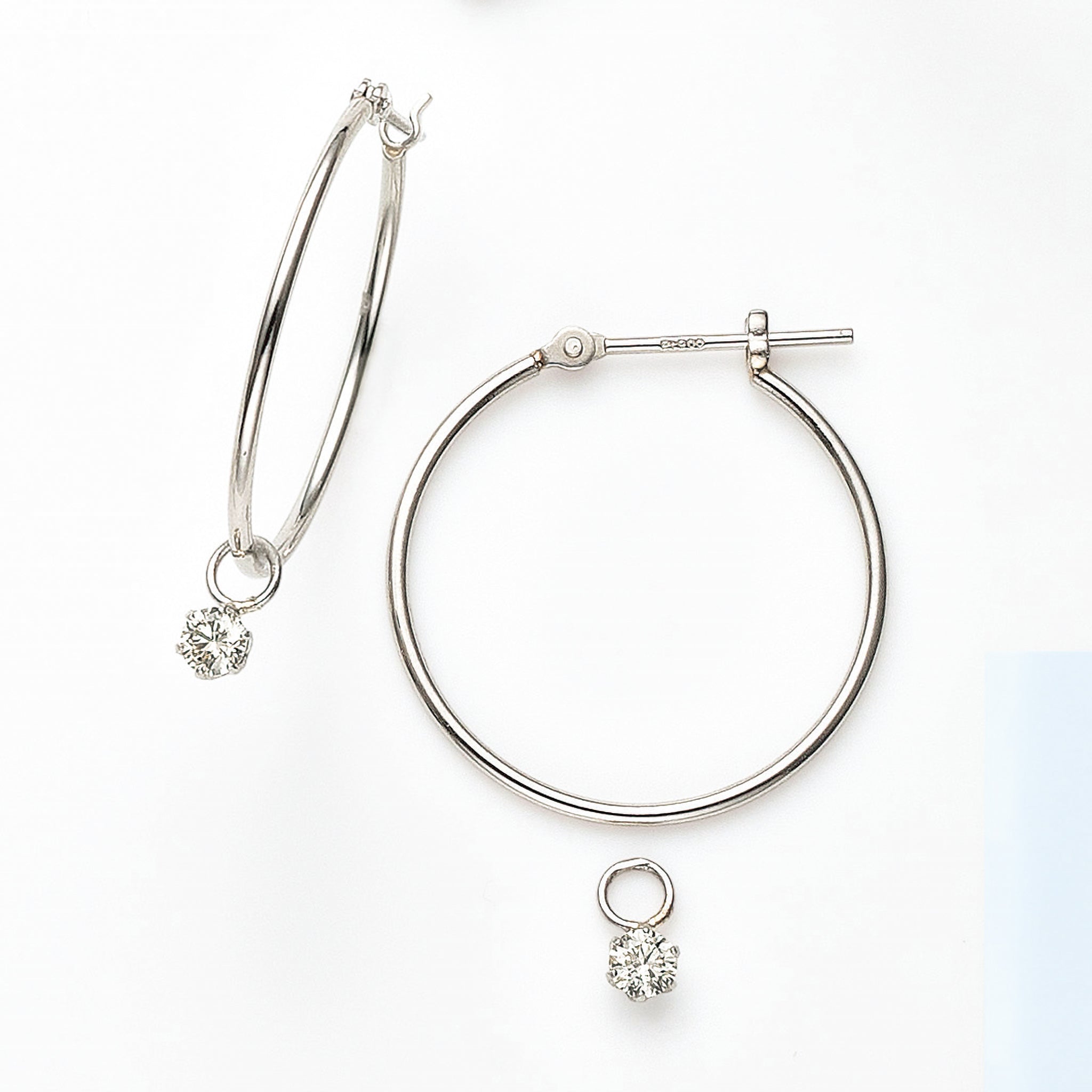 ダイヤモンド プラチナピアス(フープ/4月誕生石)《26A03007》