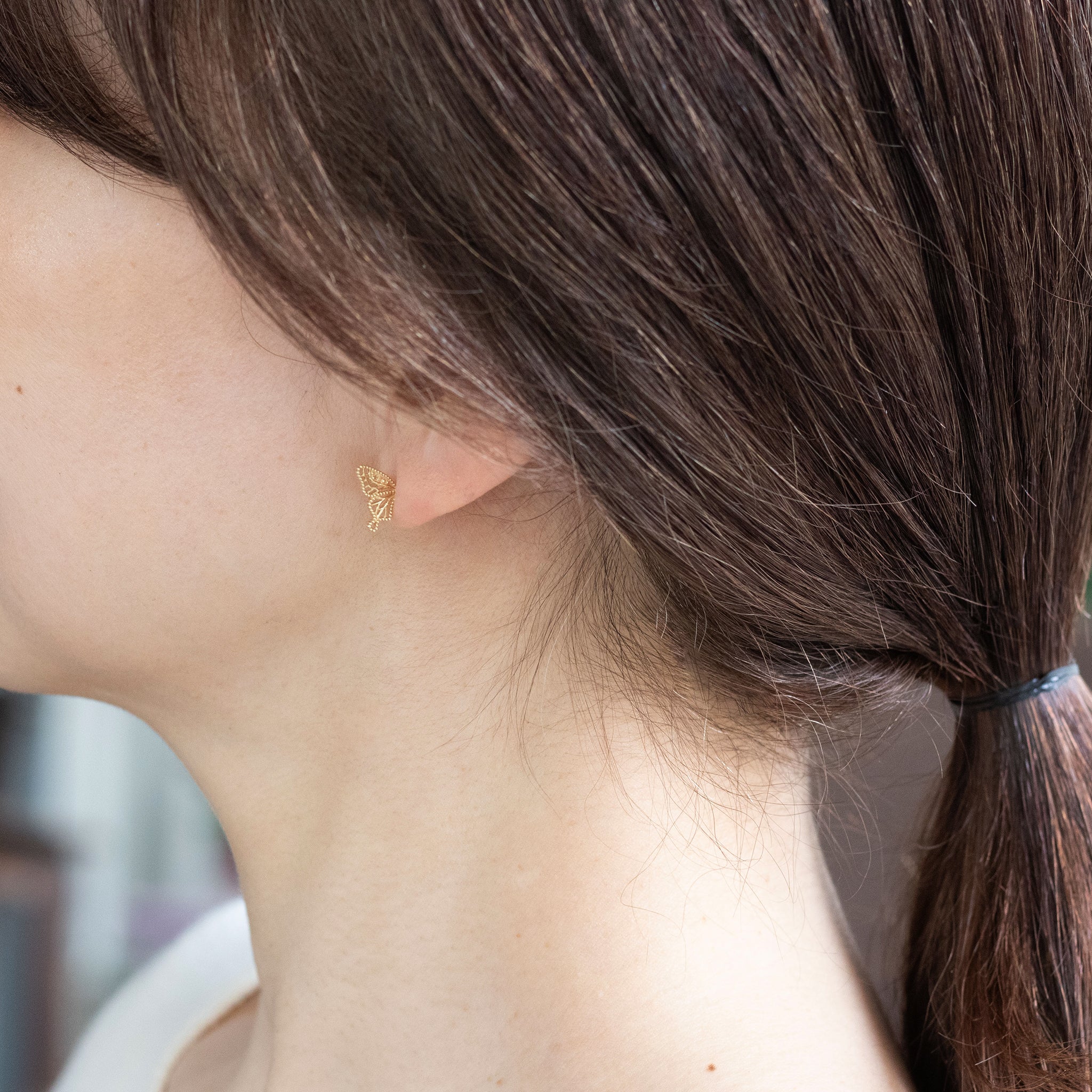 K10ピアス(蝶モチーフ)《26A03508》