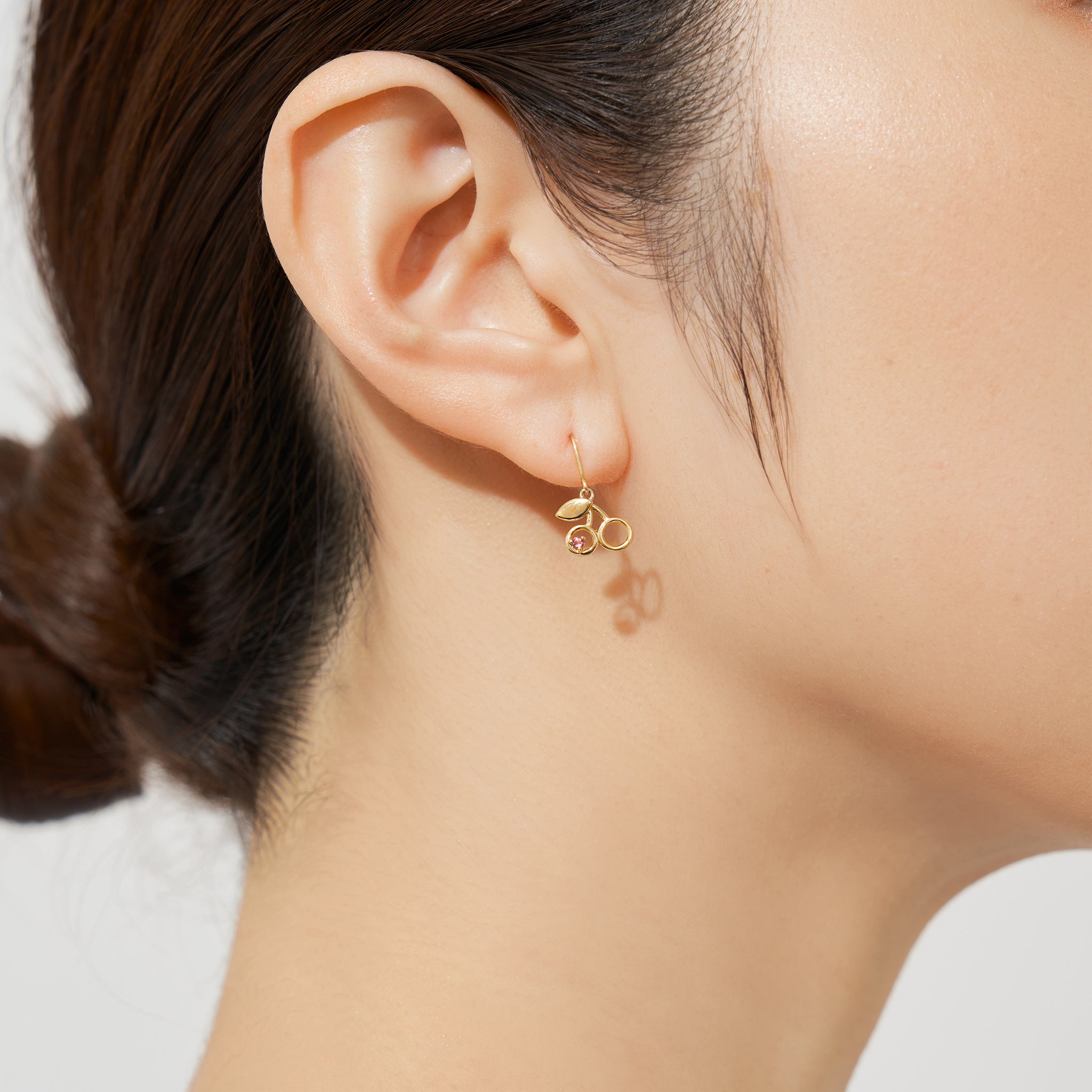 ガーネット K10ピアス(サクランボモチーフ/1月誕生石)《26A03707》