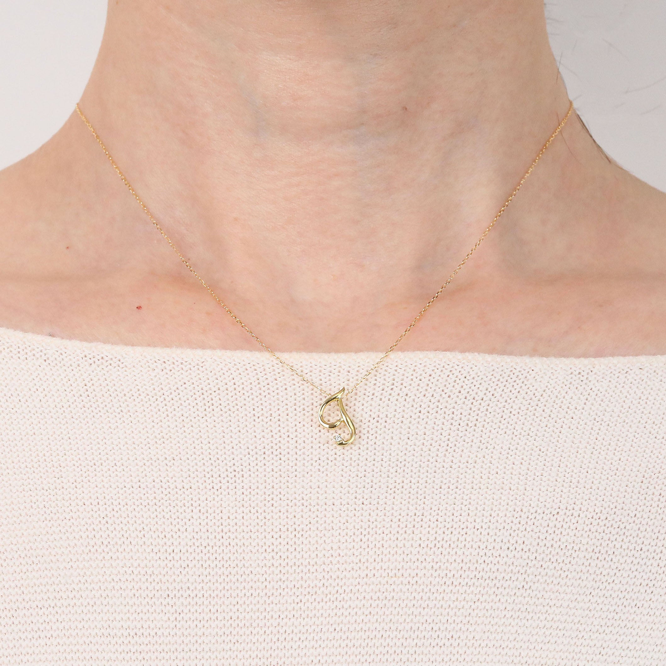 ダイヤモンド K10ネックレス(イニシャル/T/4月誕生石)《26A03708ｰT》