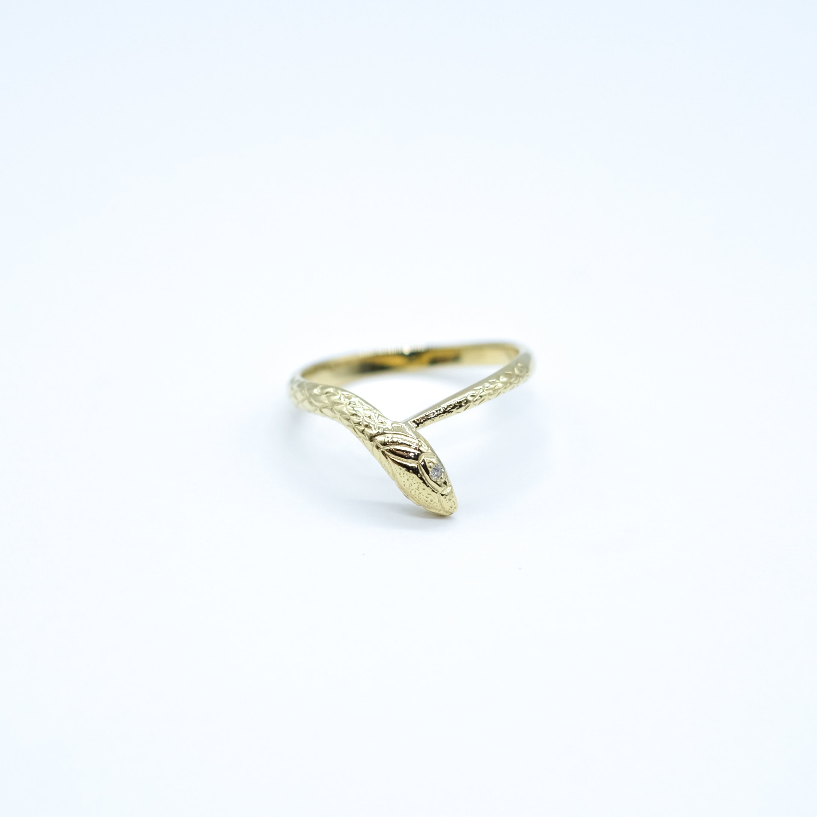 ダイヤモンド K18リング(ヘビモチーフ/4月誕生石)《26A04203》