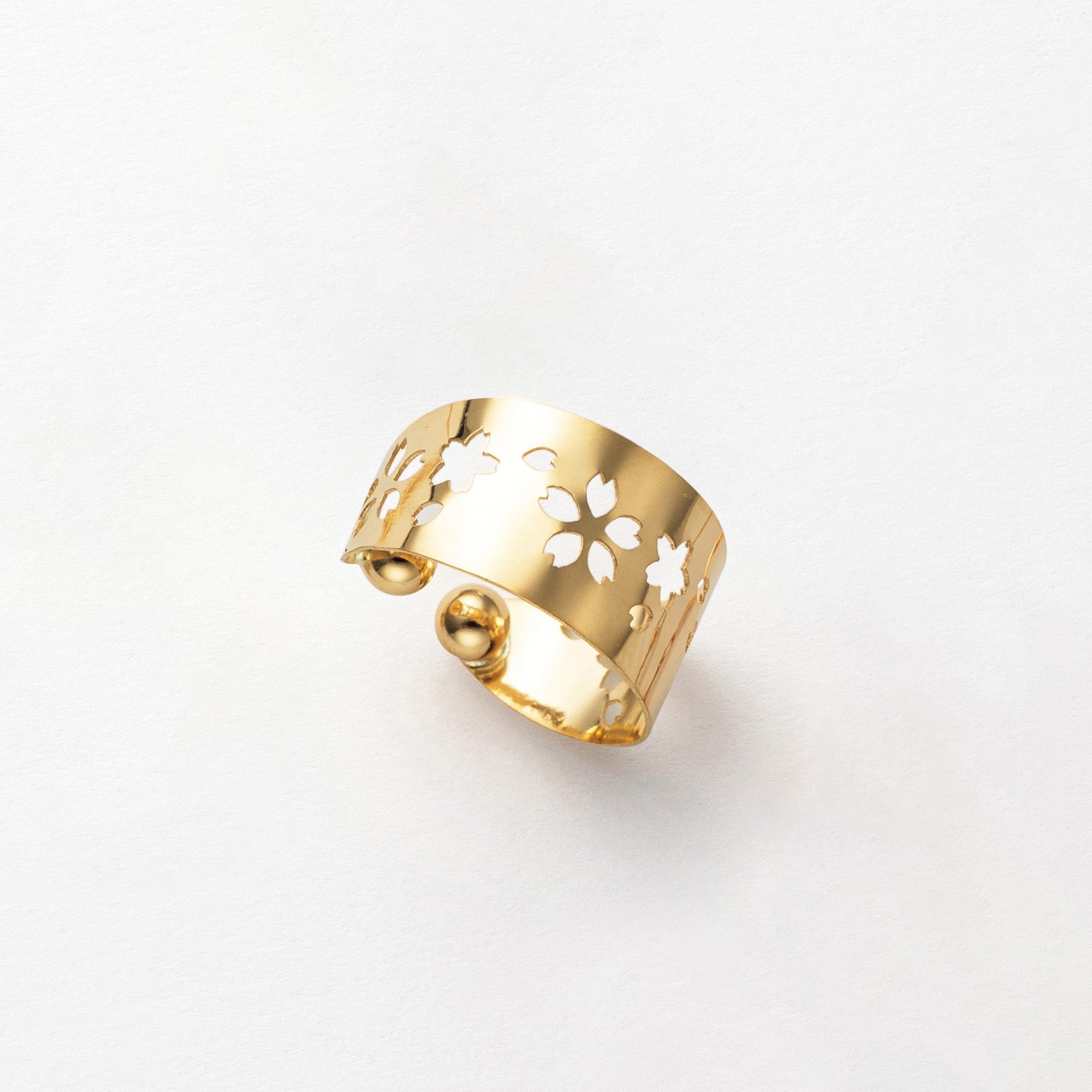 K18イヤーカフ(片側/桜モチーフ)《26A04802》