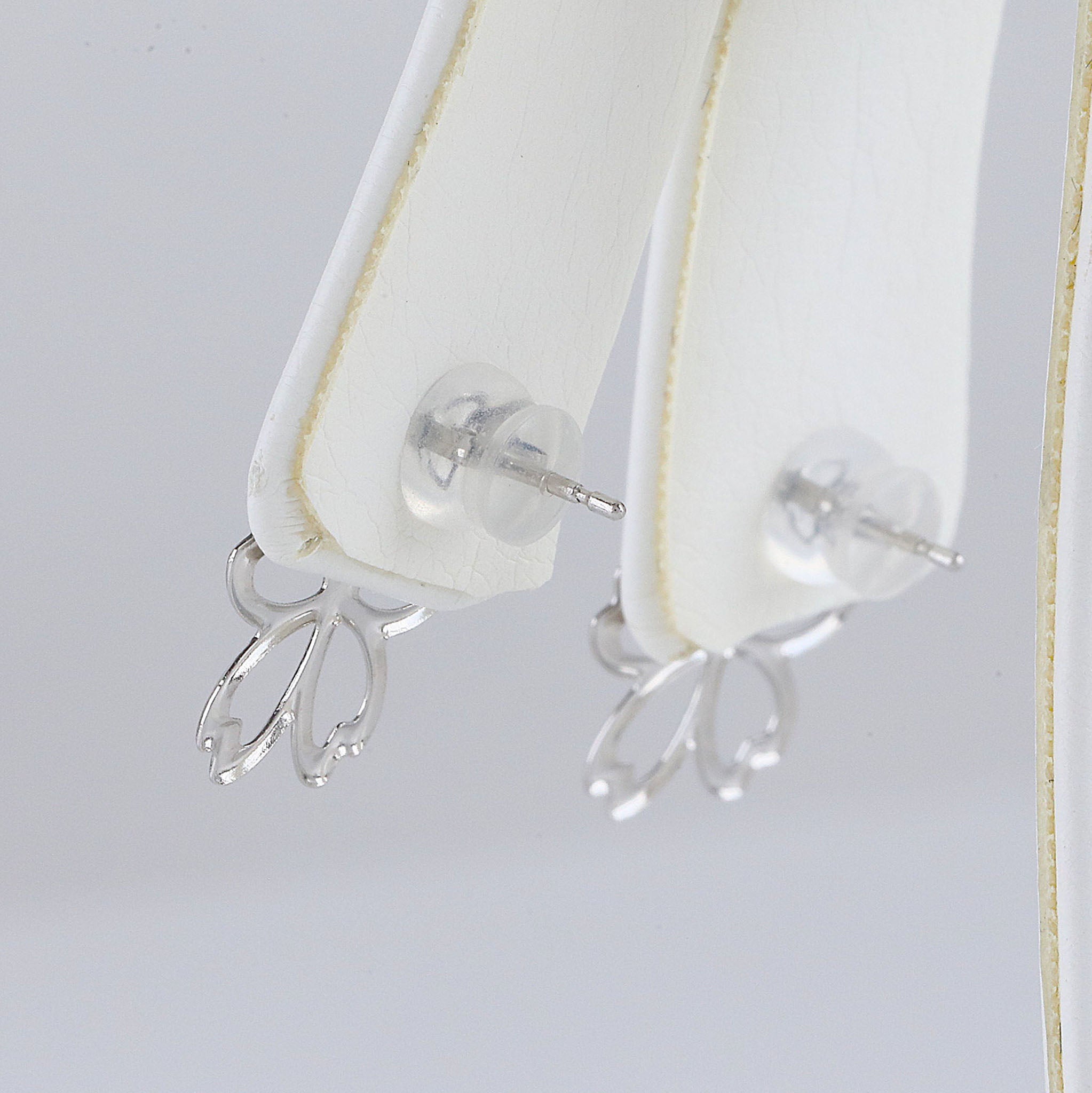 プラチナピアス(桜モチーフ)《26A04803》