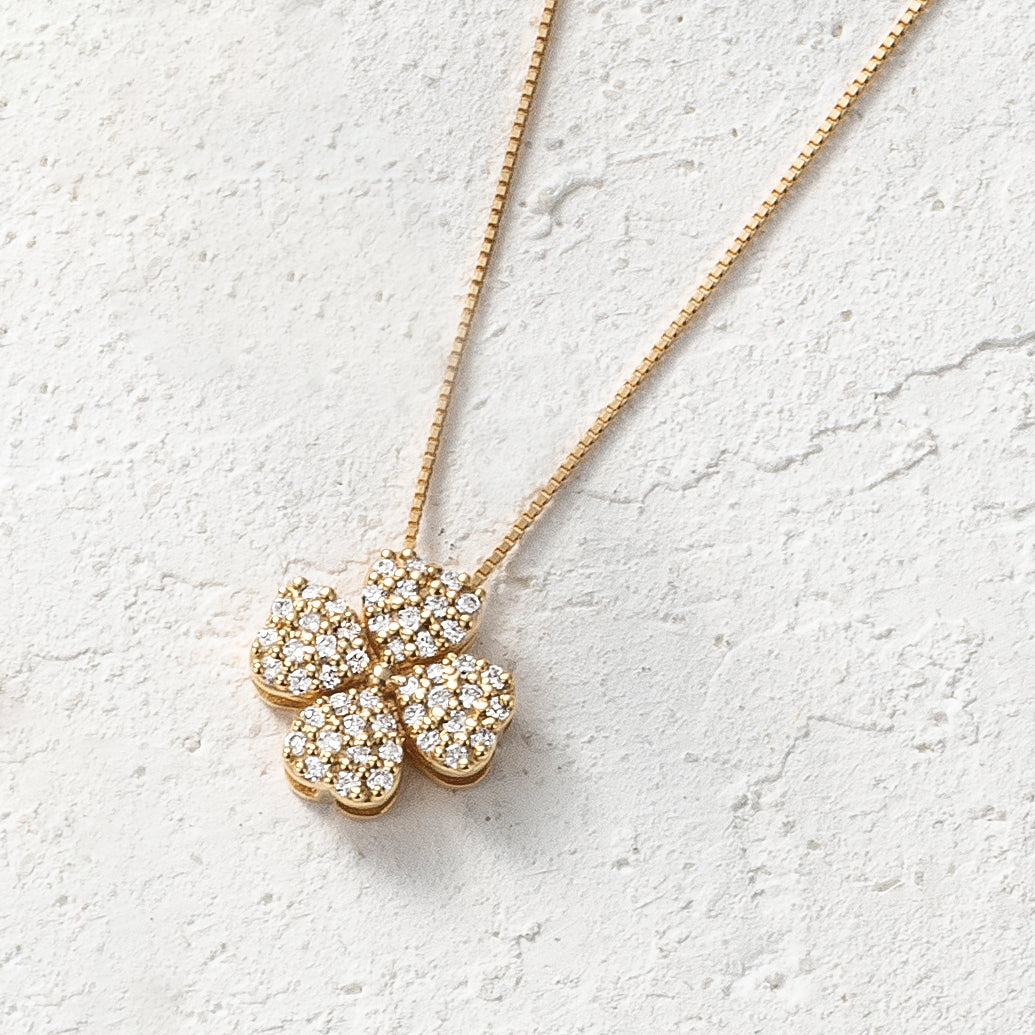 ダイヤモンド K18ネックレス(クローバーモチーフ/4月誕生石)《26C20116》