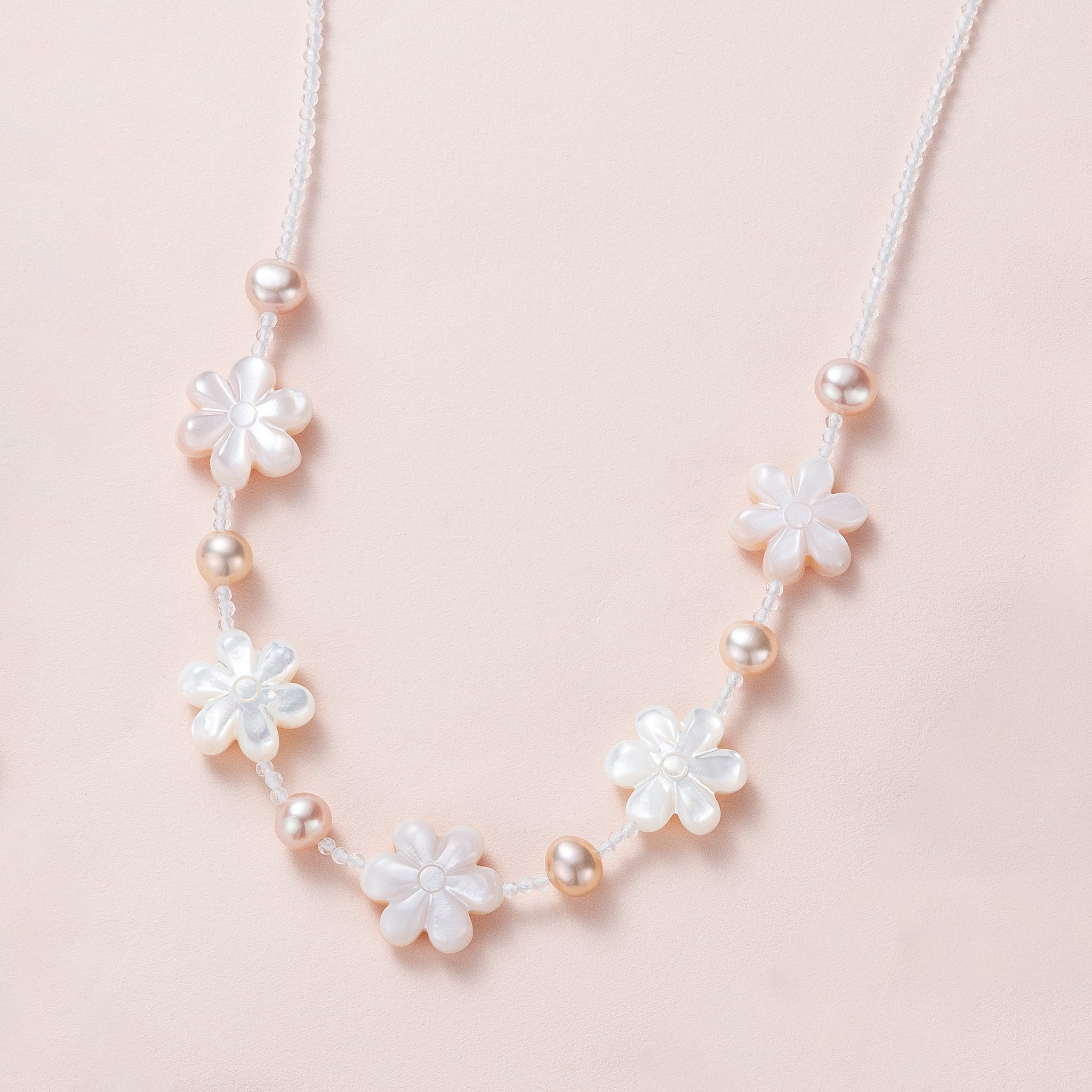シェル/パール ネックレス(淡水真珠/フラワーモチーフ)《26C30134》