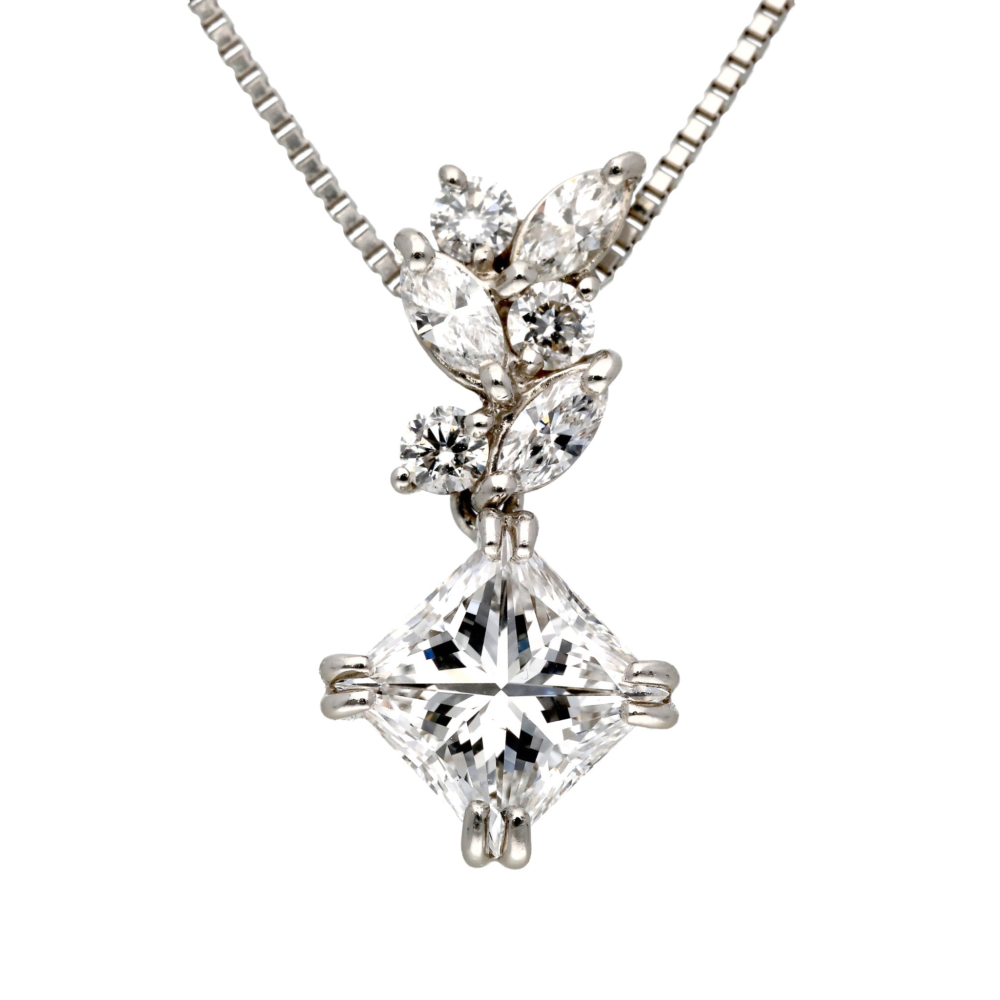 【限定1点】ダイヤモンド プラチナネックレス(1.00カラット/プリンセスカット/Dカラー/VS2/4月誕生石/グレーディングレポート付)《26C30136》