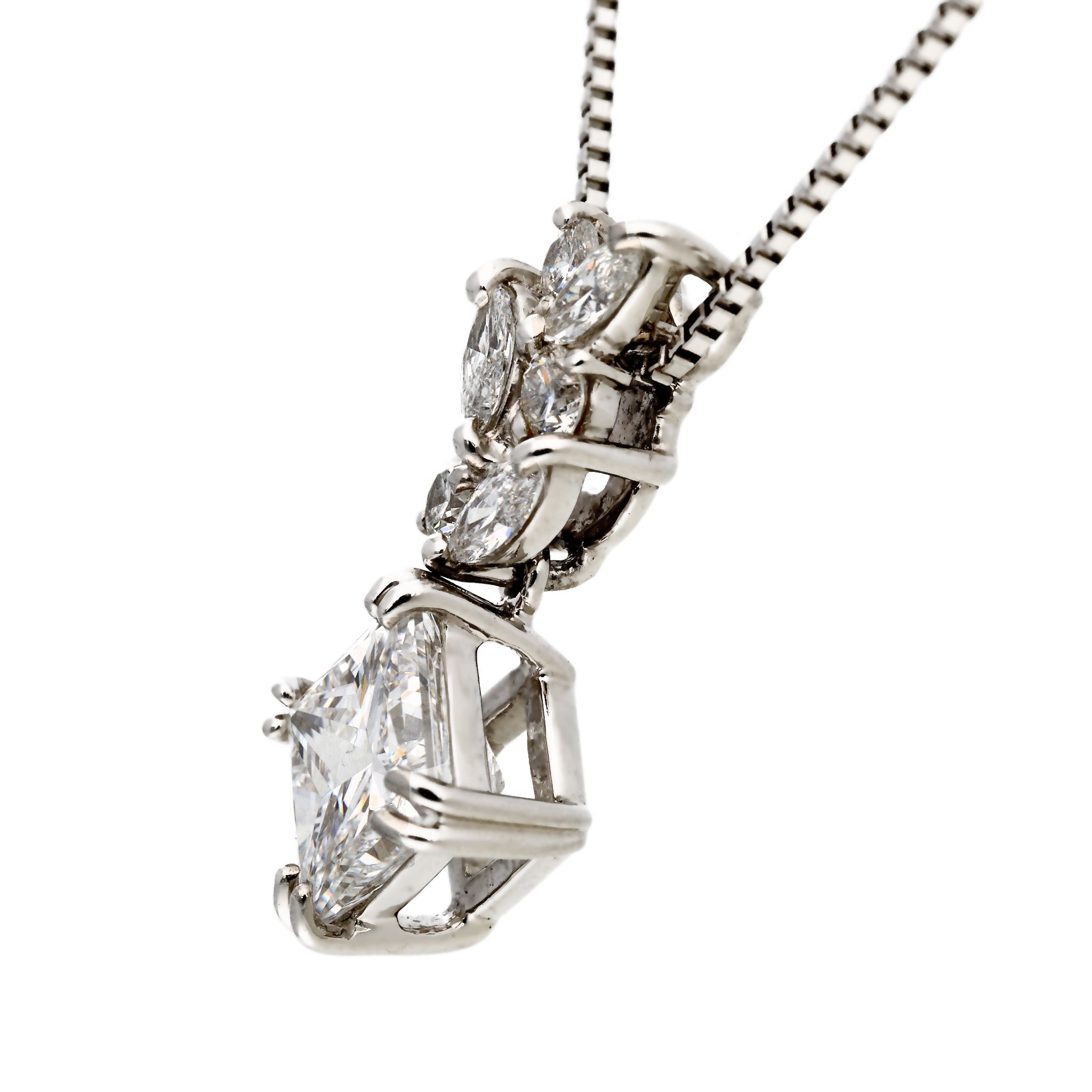 【限定1点】ダイヤモンド プラチナネックレス(1.00カラット/プリンセスカット/Dカラー/VS2/4月誕生石/グレーディングレポート付)《26C30136》