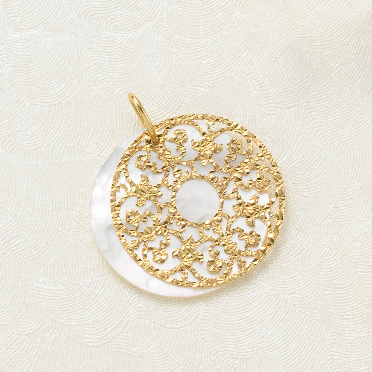 シェル K18ペンダントトップ(リバーシブル)《26C50104》 | 京セラ