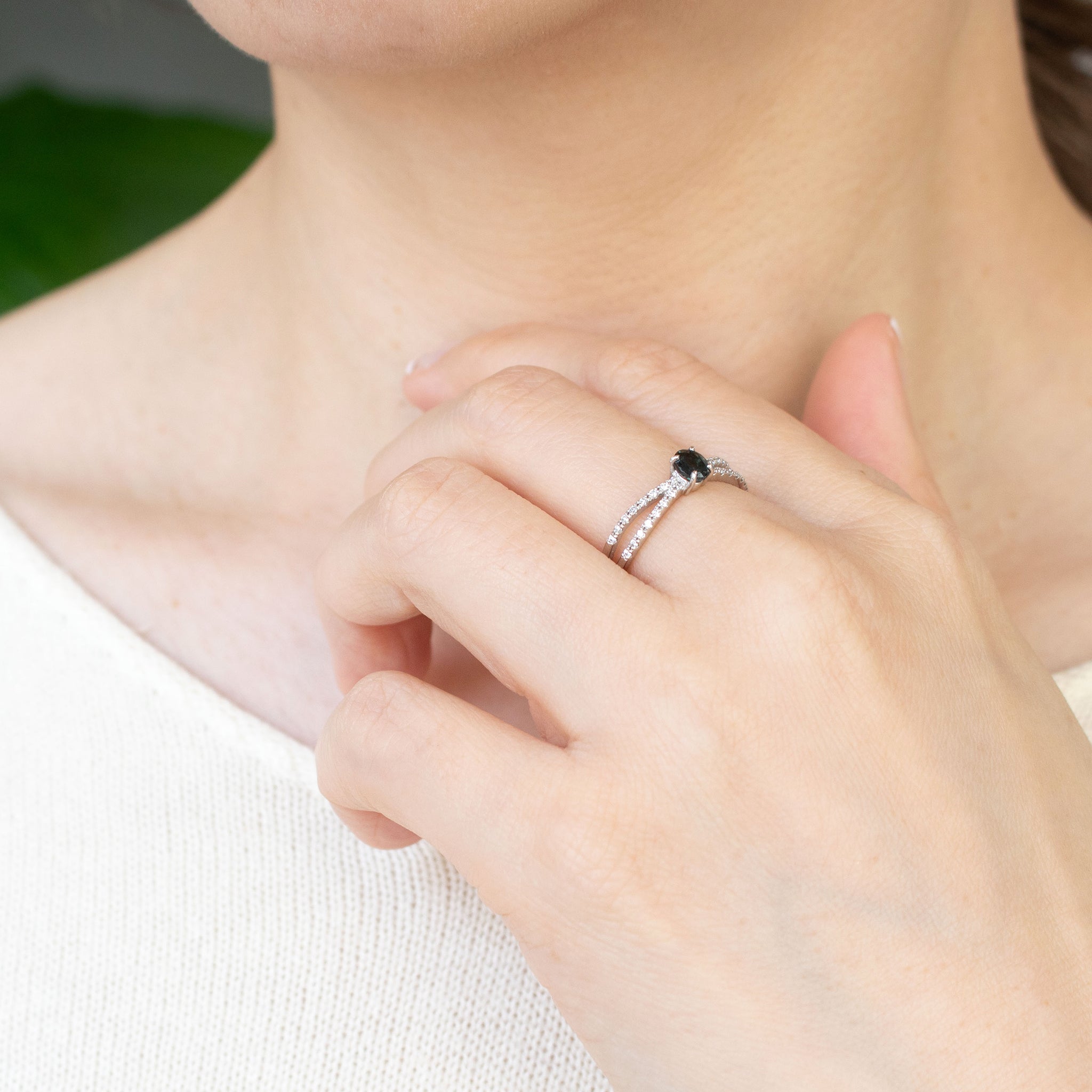 【限定1点】カラーチェンジガーネット/ダイヤモンド プラチナリング(1月誕生石/鑑別書付)《26C50125》